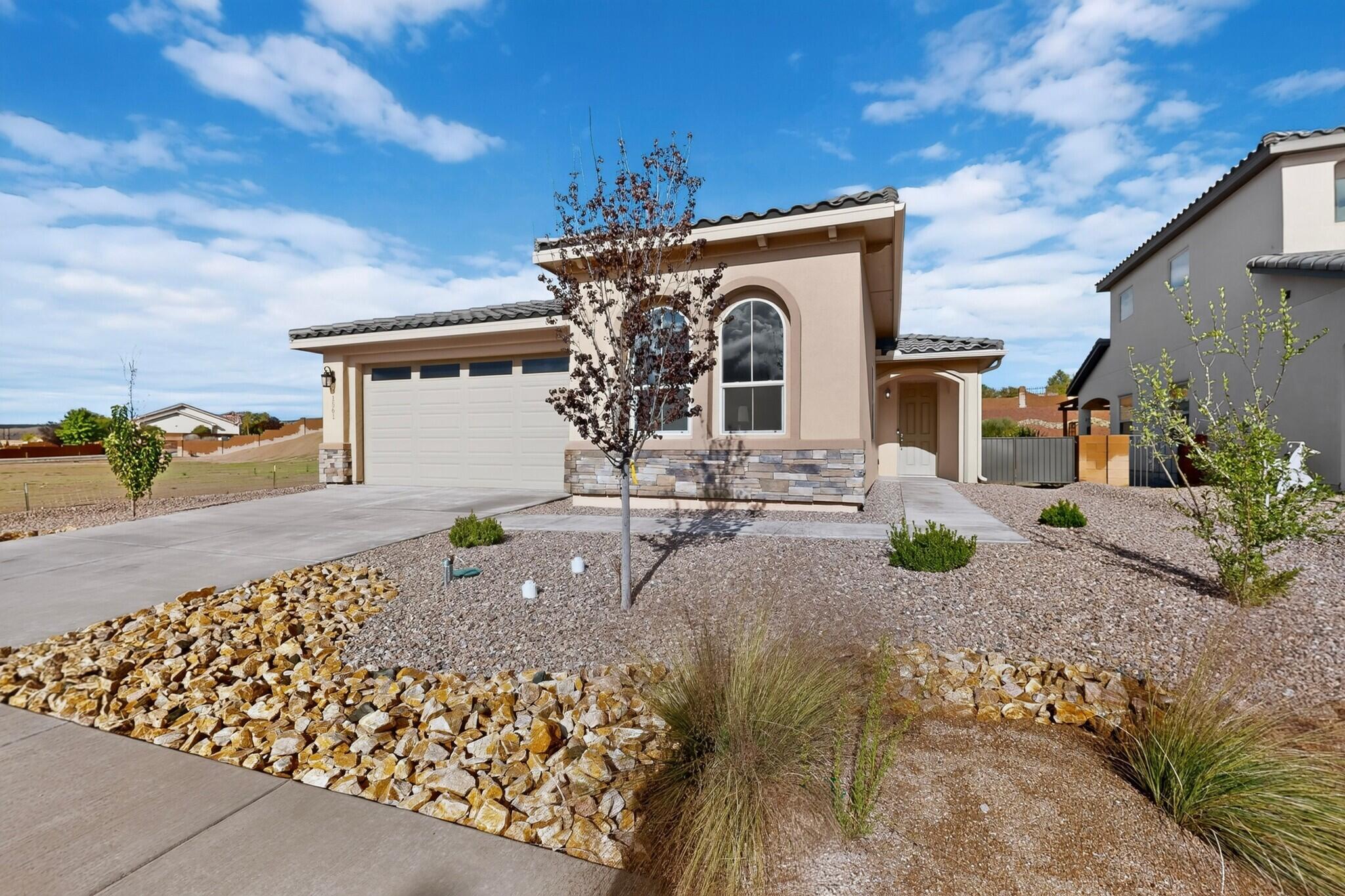 Photo 2 of Single family home for sale at 1561 Corta Corona Sw, Los Lunas, NM 87031 | MLS# 1111875 | Listing updated on 2026-10-21