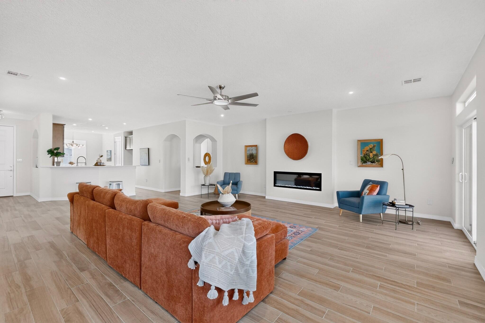 Photo 3 of Single family home for sale at 1561 Corta Corona Sw, Los Lunas, NM 87031 | MLS# 1111875 | Listing updated on 2026-10-21