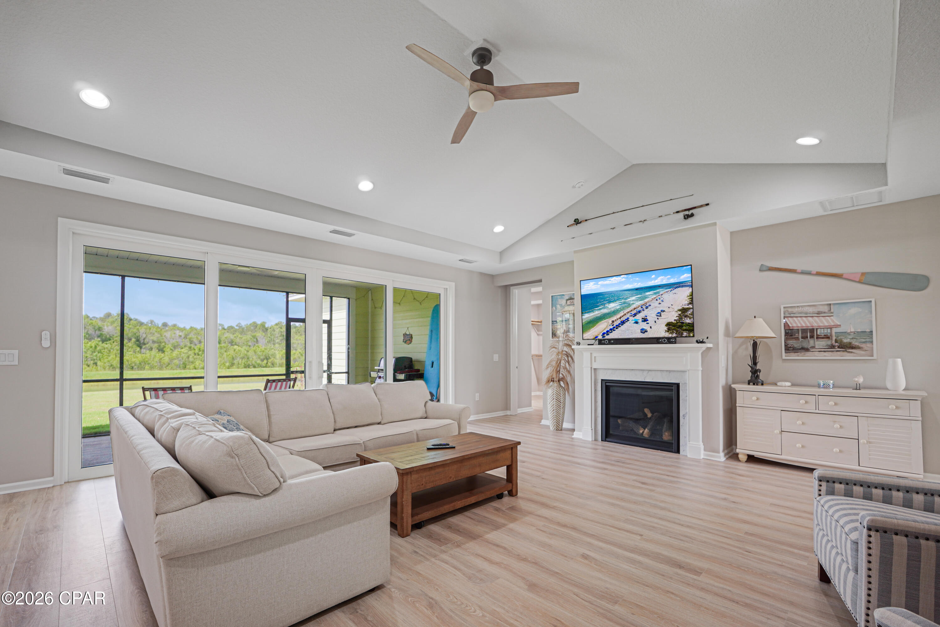 9431 Paradise Drive, Panama City Beach, FL 32413 thumbnail, photo 11 of 100