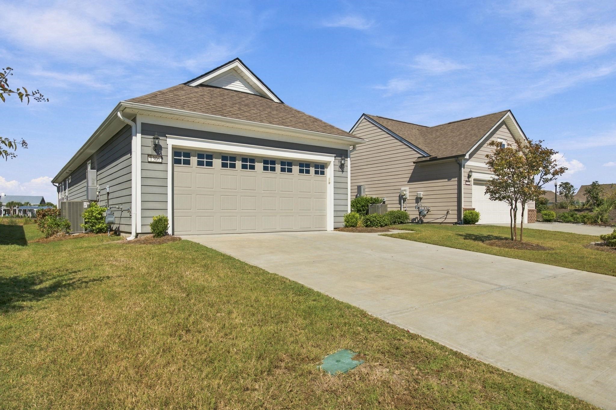 Photo 3 of Single family home for sale at 1306 Littleleaf Loop, North Myrtle Beach, SC 29582 | MLS# 2624323 | Listing updated on 2026-10-02