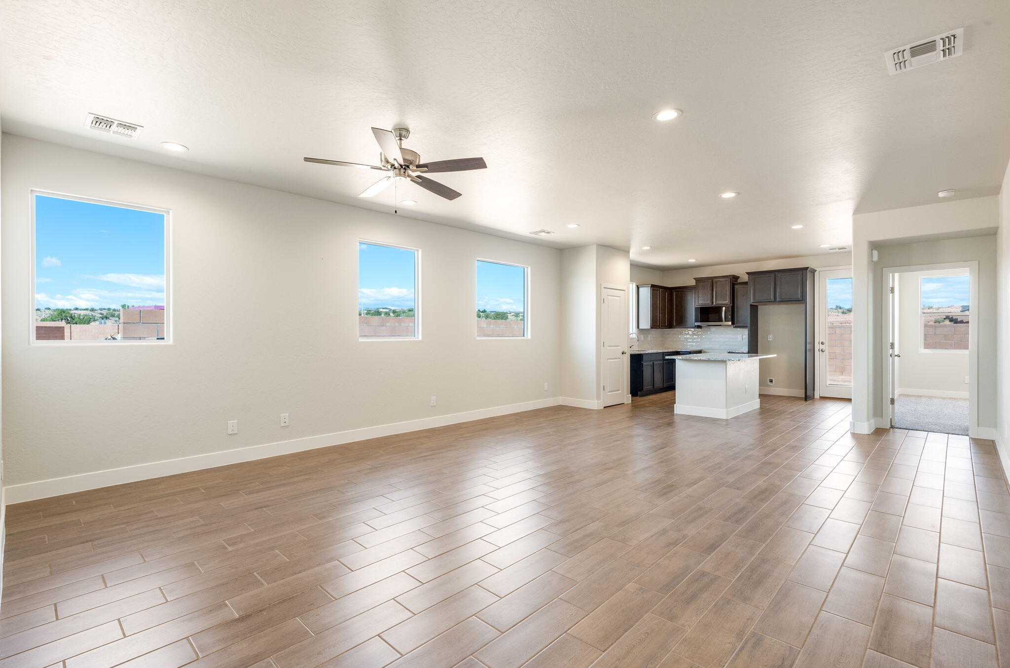 Photo 3 of Single family home for sale at 6932 Sydney Dr NE, Rio Rancho, NM 87144 | MLS# 1111892 | Listing updated on 2026-10-02