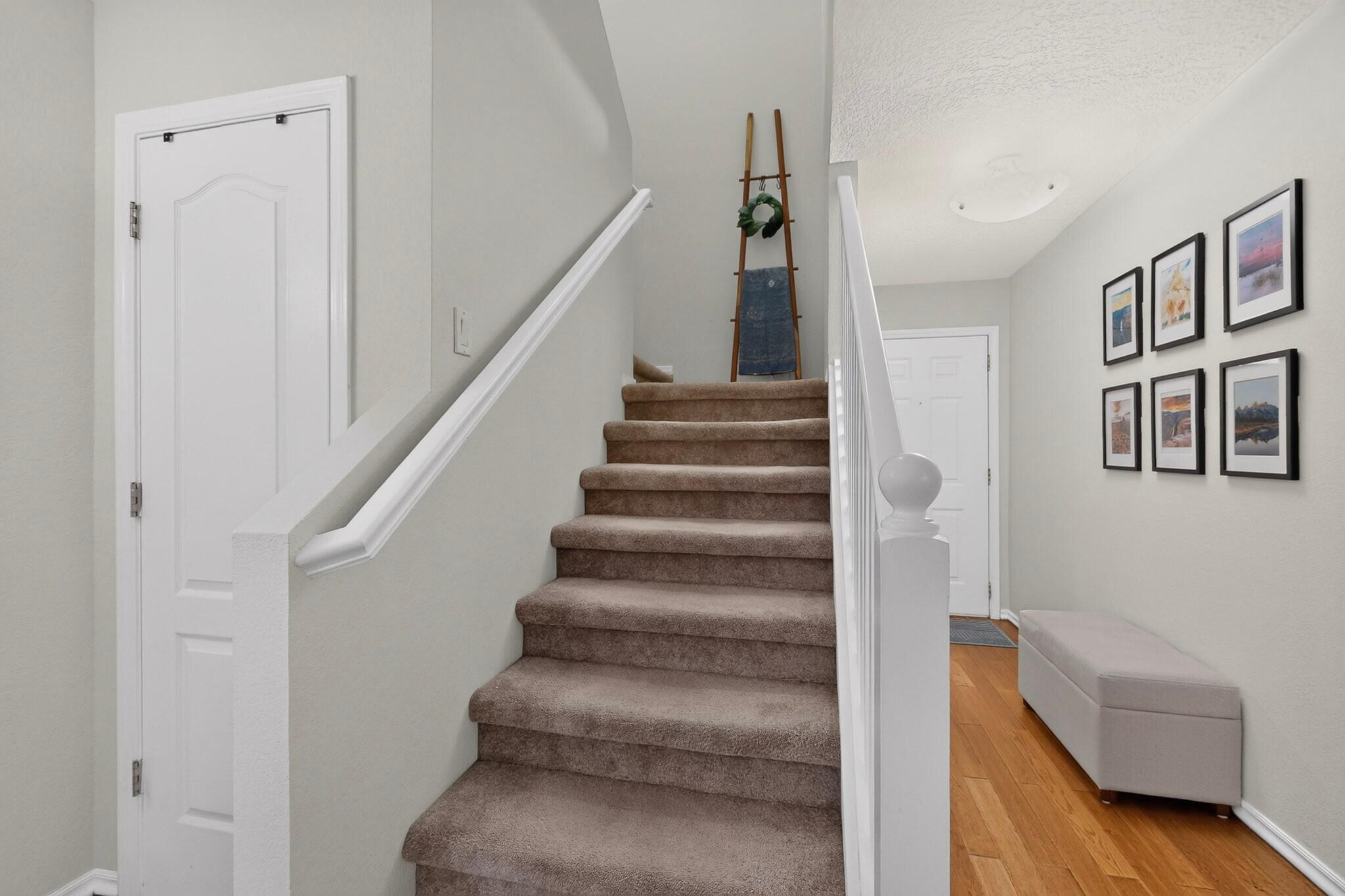 Photo 2 of Single family home for sale at 4261 Altura Mesa Ln Ne, Albuquerque, NM 87110 | MLS# 1111903 | Listing updated on 2026-10-08