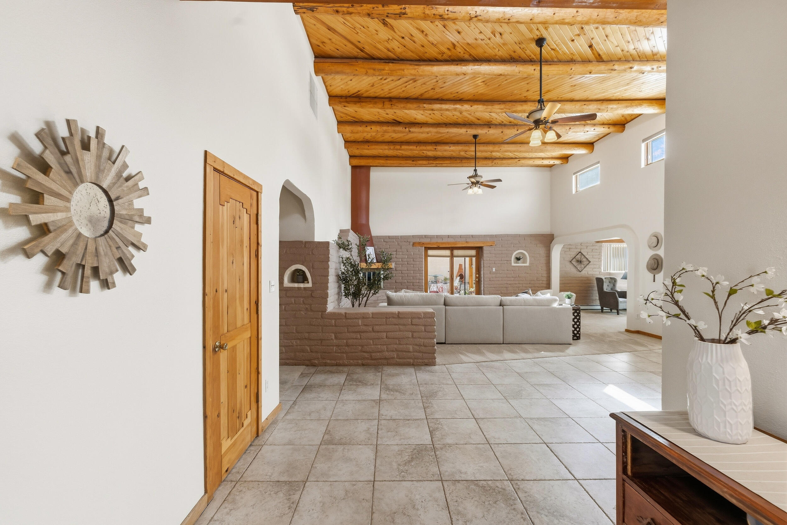 Photo 3 of Single family home for sale at 712 Navarra Way Se, Albuquerque, NM 87123 | MLS# 1111932 | Listing updated on 2026-10-15
