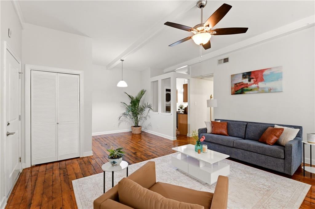 Listing Photo 2 - Condo for sale in building located at 333 Julia St, New Orleans, LA 70130 - Unit #424
