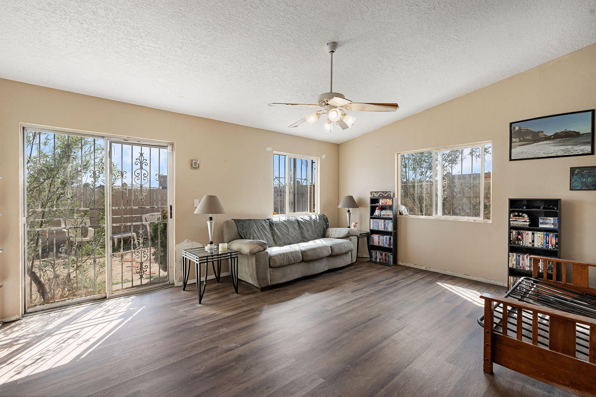 Photo 3 of Sale Pending at 7404 Crystal Ridge Rd Sw, Albuquerque, NM 87121 | MLS# 1112053 | Listing updated on 2026-10-09