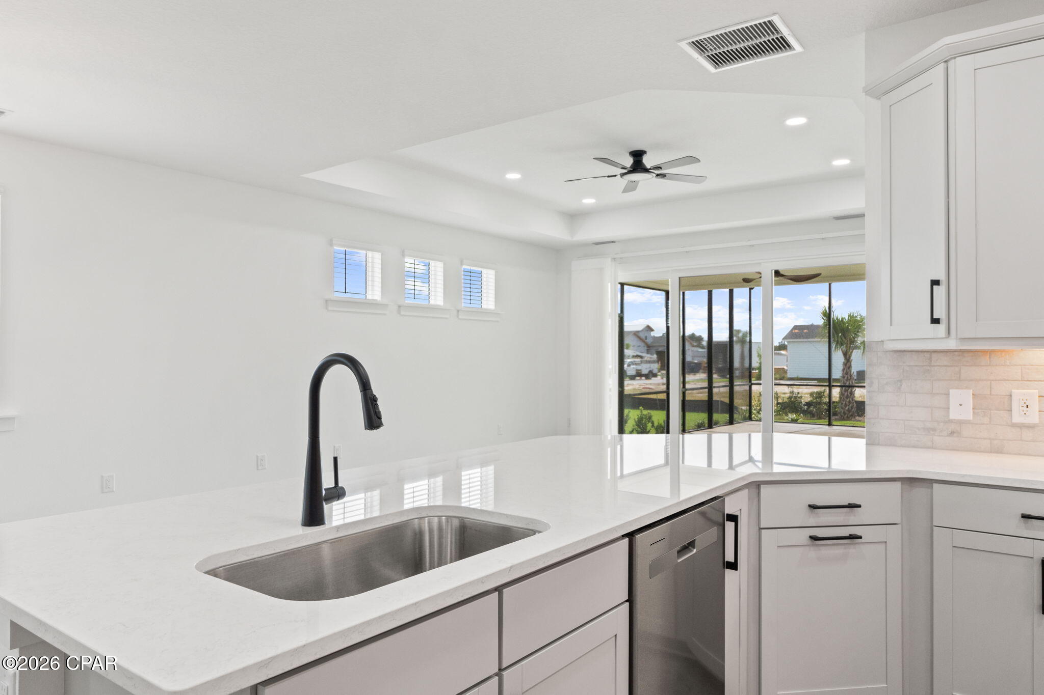 9405 Daydream Drive, Panama City Beach, FL 32413 thumbnail, photo 14 of 86