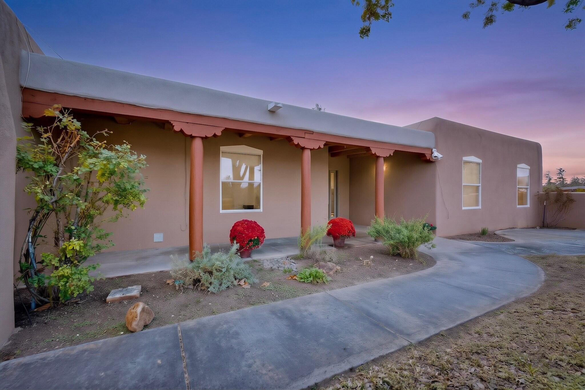 Photo 3 of Single family home for sale at 150 Silva Ct, Corrales, NM 87048 | MLS# 1112089 | Listing updated on 2026-10-08