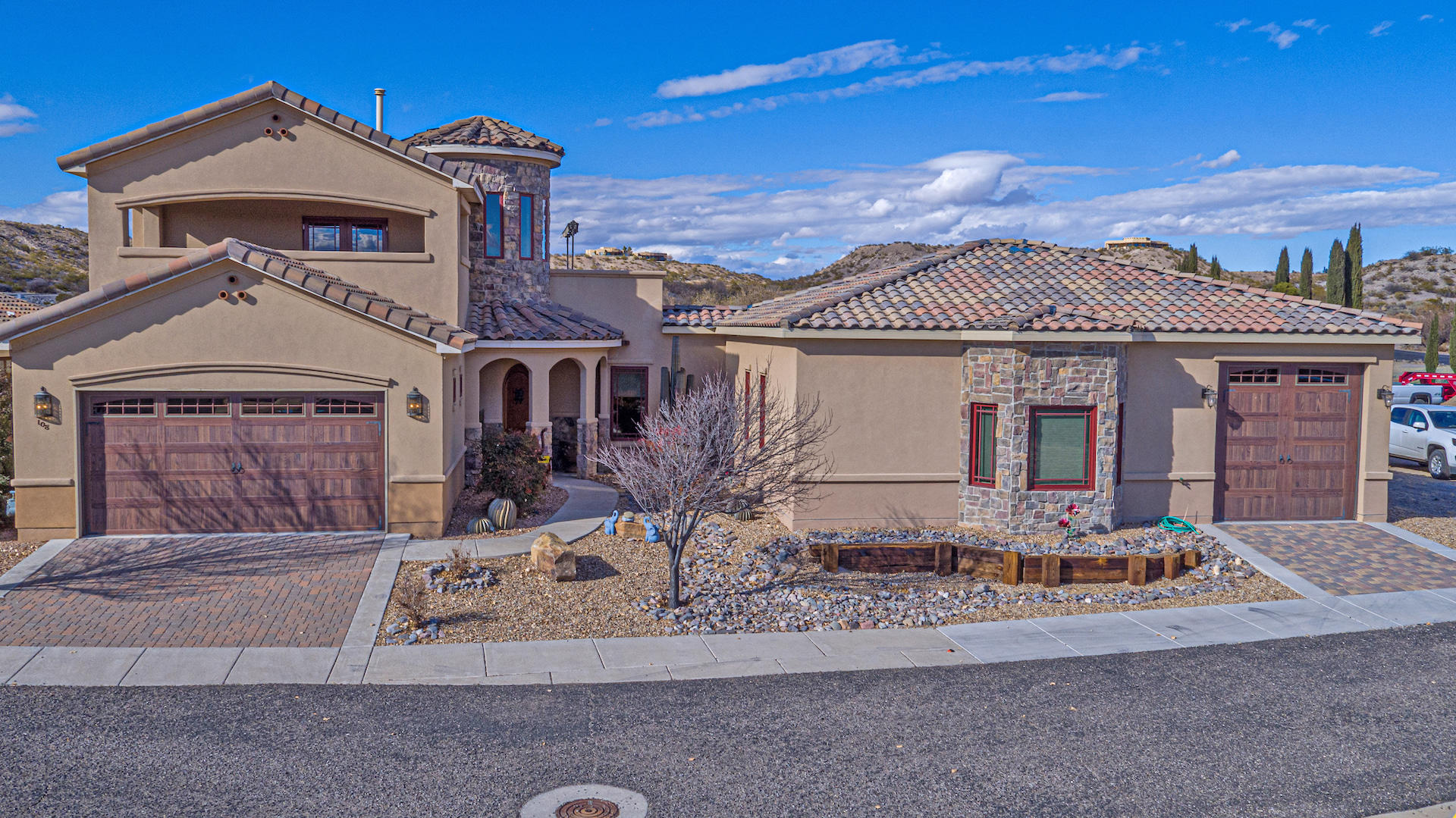 Photo 3 of Single family home for sale at 108 Lakeview Rd, Elephant Butte, NM 87935 | MLS# 1112092 | Listing updated on 2026-10-06