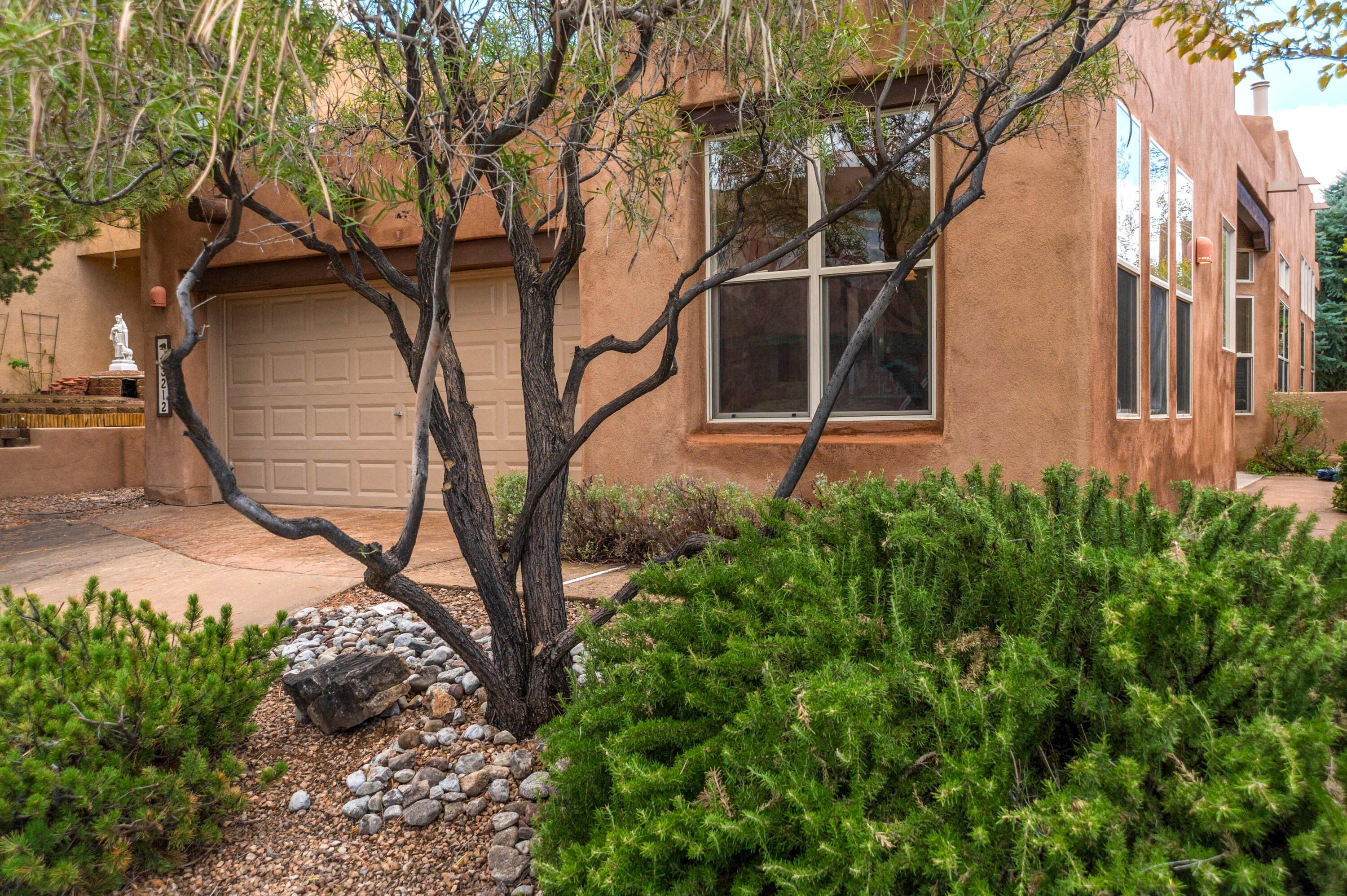 Photo 3 of Single family home for sale at 13212 Pine Forest Pl Ne, Albuquerque, NM 87111 | MLS# 1112120 | Listing updated on 2026-10-21