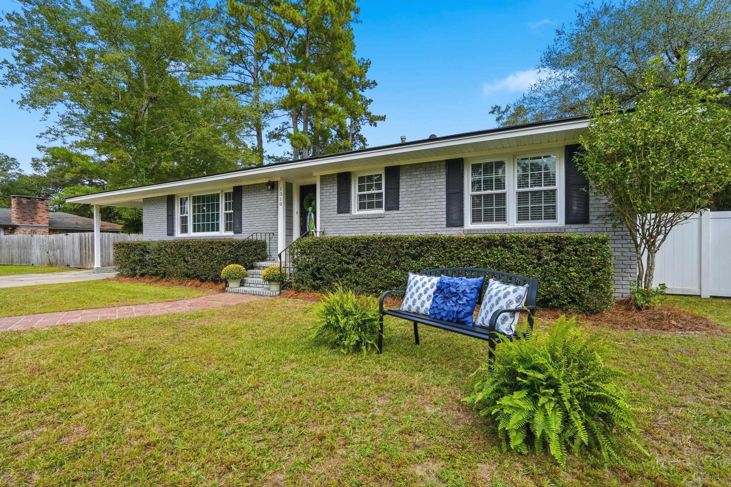 Photo 2 of Single family home for sale at 1310 Esdale Ln, Conway, SC 29526 | MLS# 2624640 | Listing updated on 2026-10-08