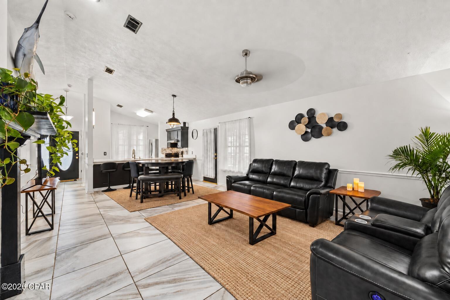 17826 Front Beach Road, Panama City Beach, FL 32413 thumbnail, photo 13 of 25