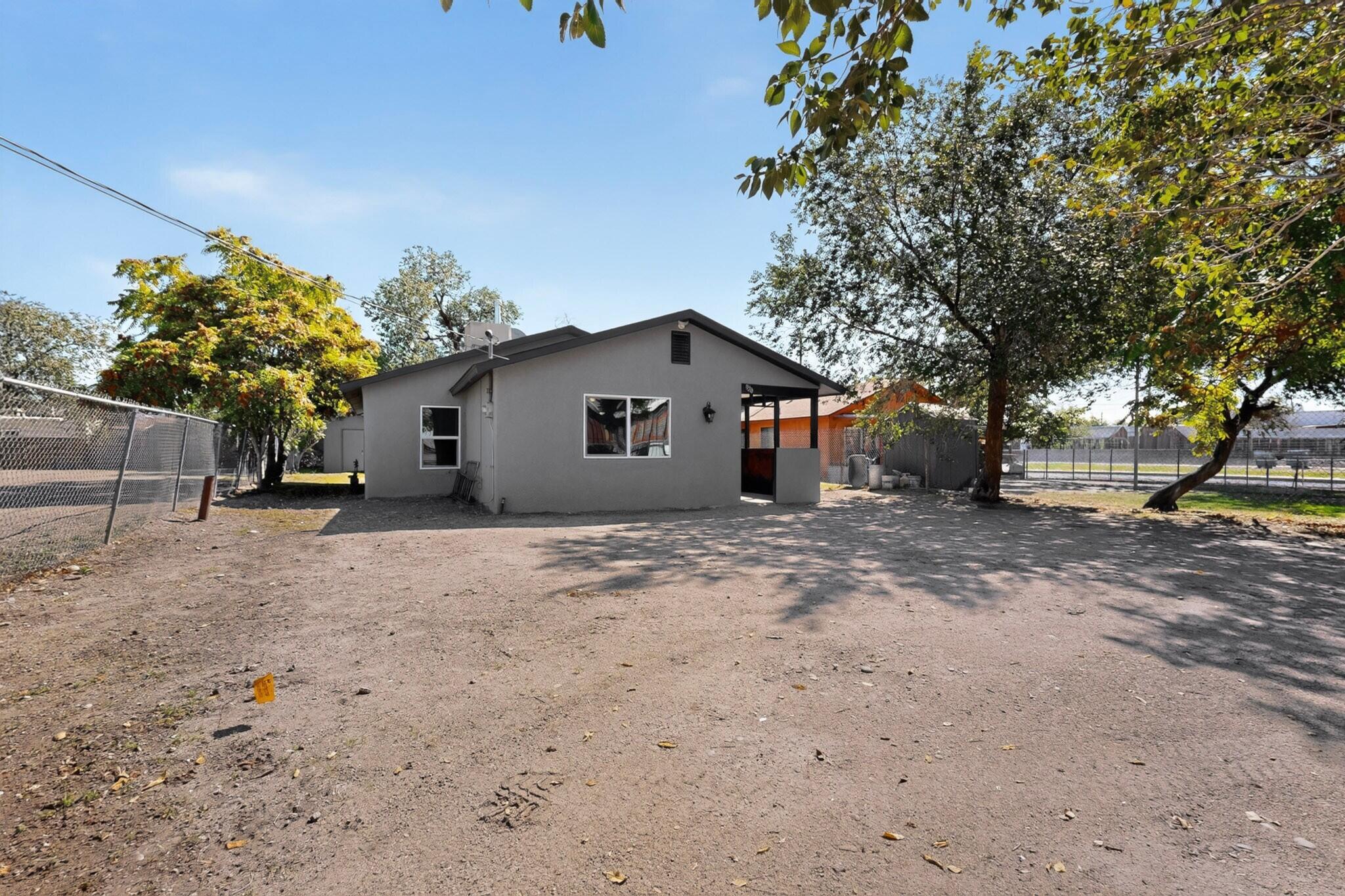 Photo 1 of Single family home for sale at 820 Commercial St SE, Albuquerque, NM 87102 | MLS# 1112147 | Listing updated on 2026-10-08