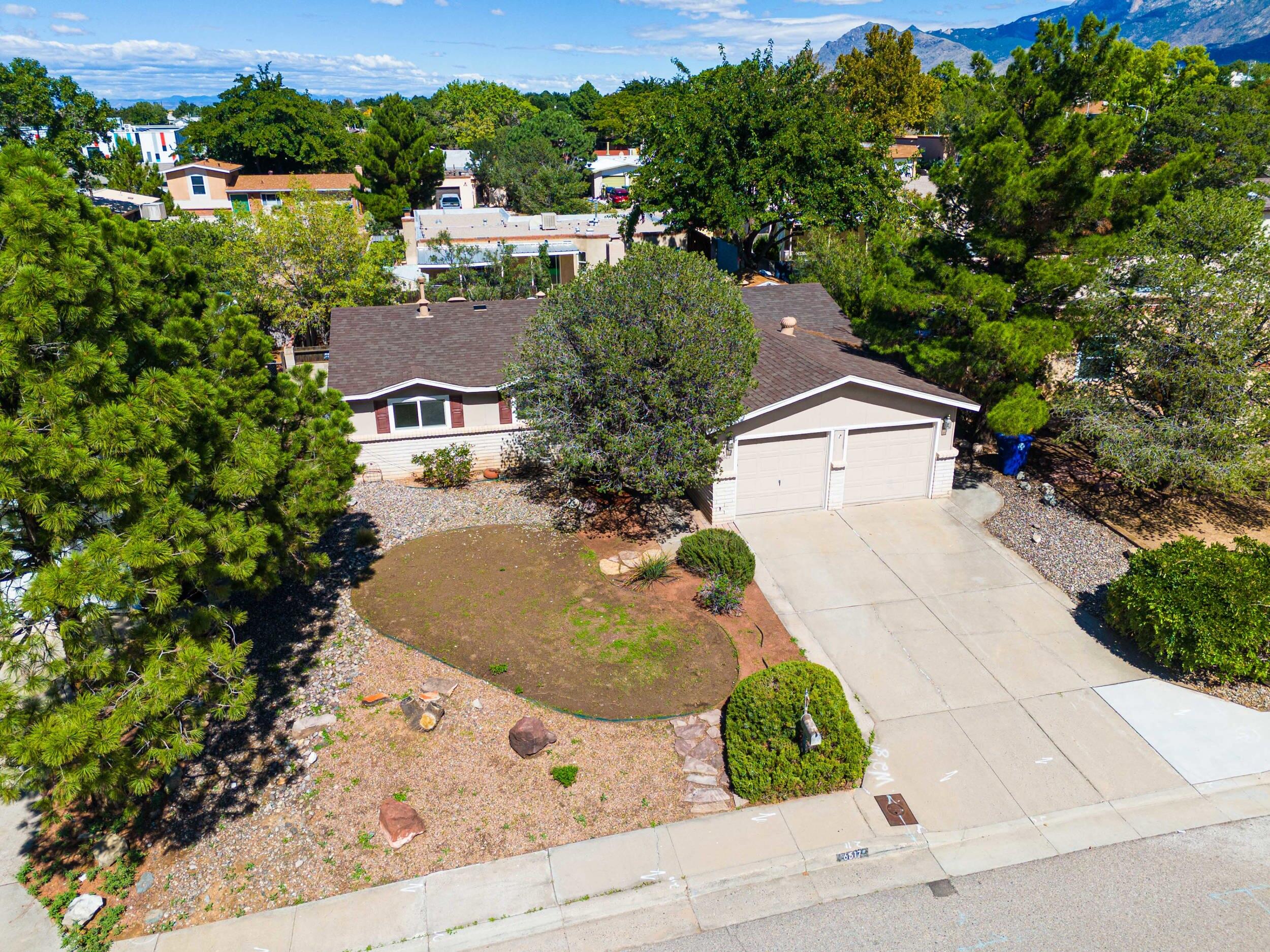 Photo 3 of Single family home for sale at 6517 Colleen Ave Ne, Albuquerque, NM 87109 | MLS# 1112162 | Listing updated on 2026-10-10