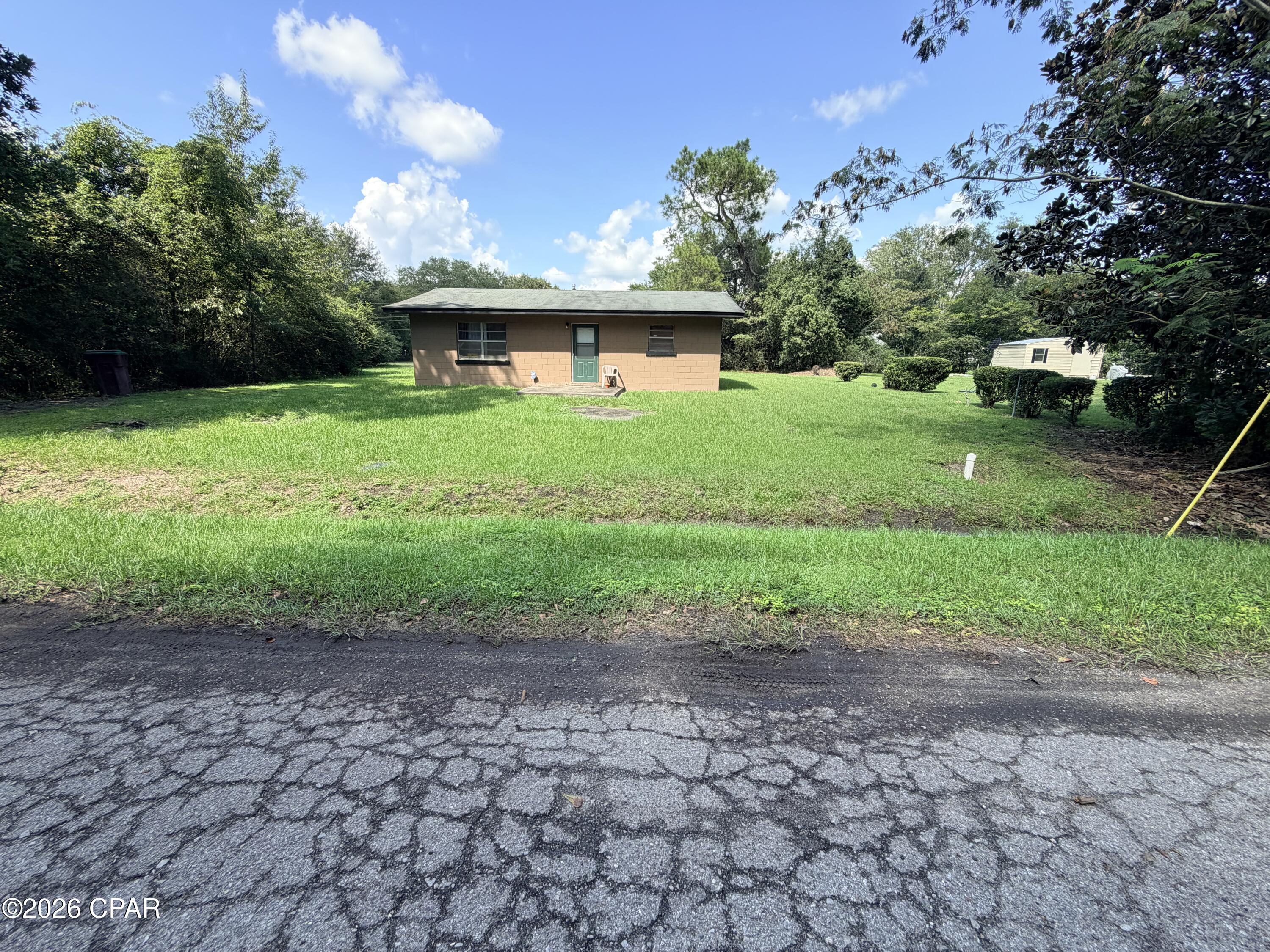 Single family home for sale at 1184 Farmer Rd, Chipley, FL 32428 | MLS# 796405