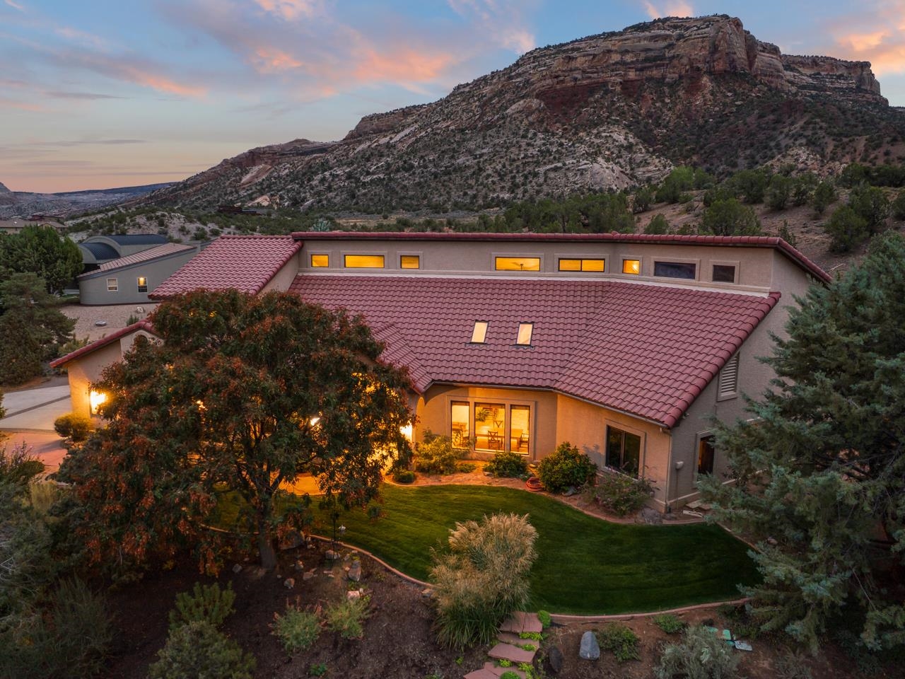 2203 Dakota Drive