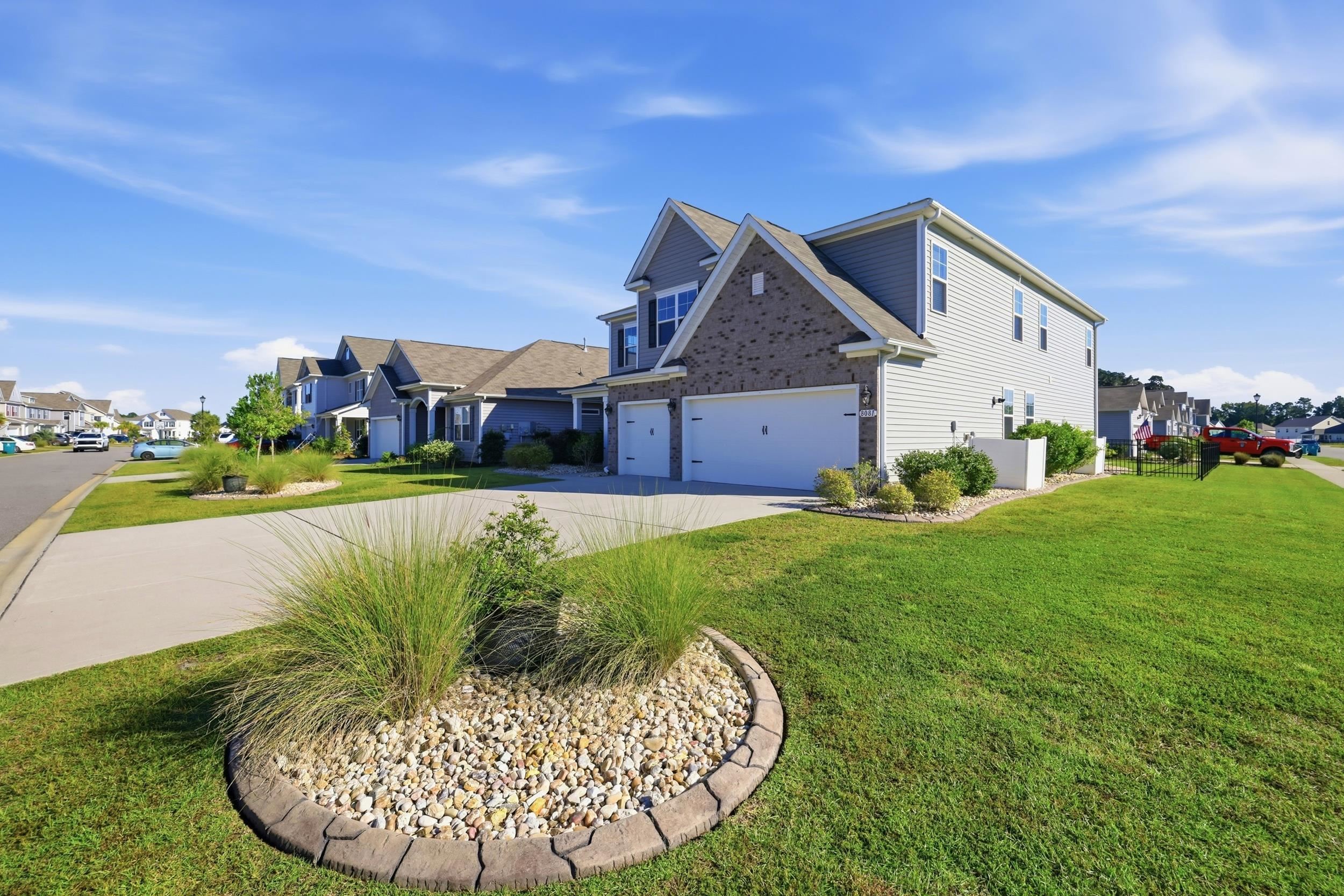 Photo 2 of Single family home for sale at 8081 Fort Hl Way, Myrtle Beach, SC 29579 | MLS# 2624762 | Listing updated on 2026-10-08