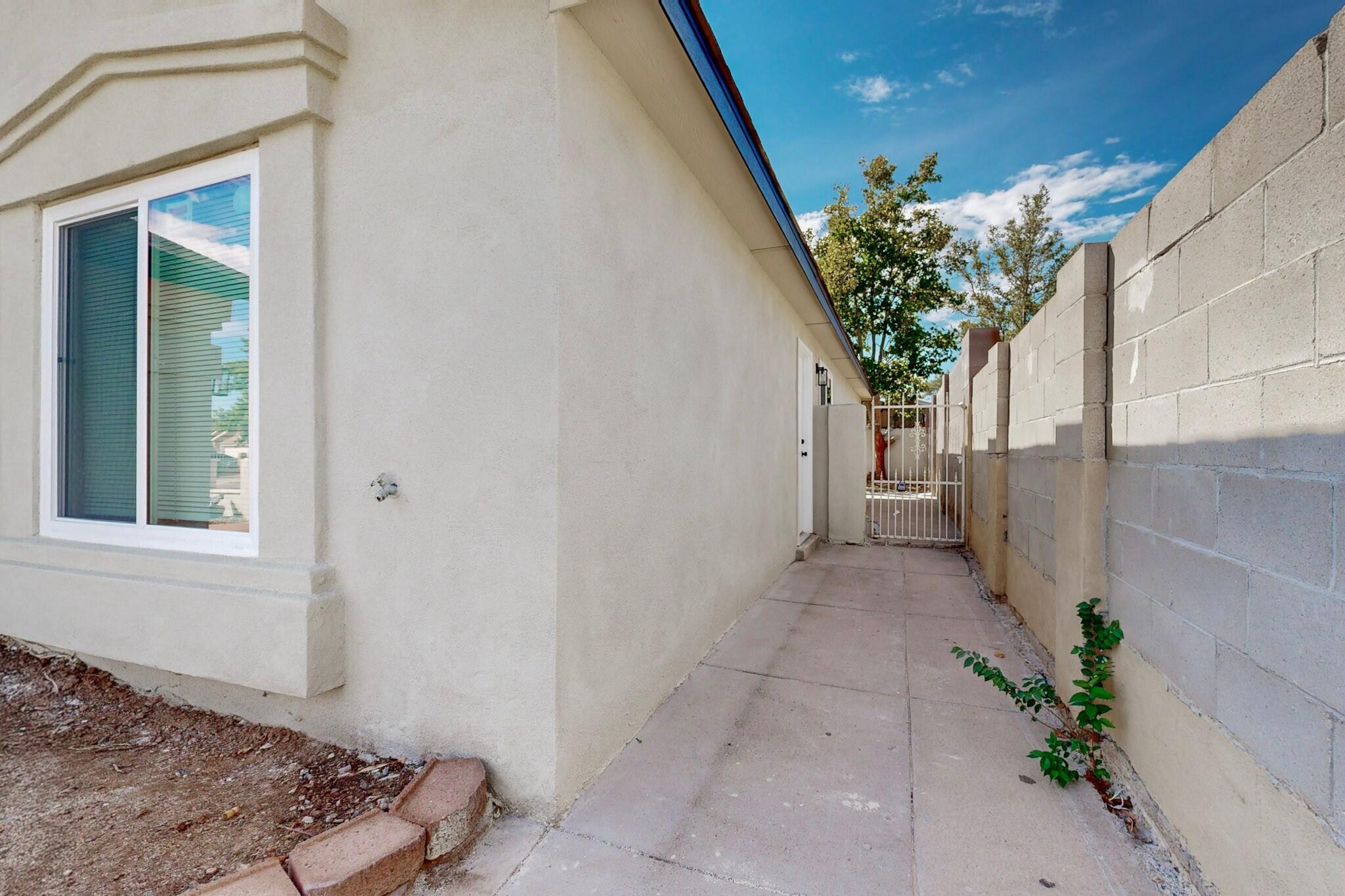 Photo 3 of Single family home for sale at 7604 Blue Avena Ave Sw, Albuquerque, NM 87121 | MLS# 1112231 | Listing updated on 2026-10-09