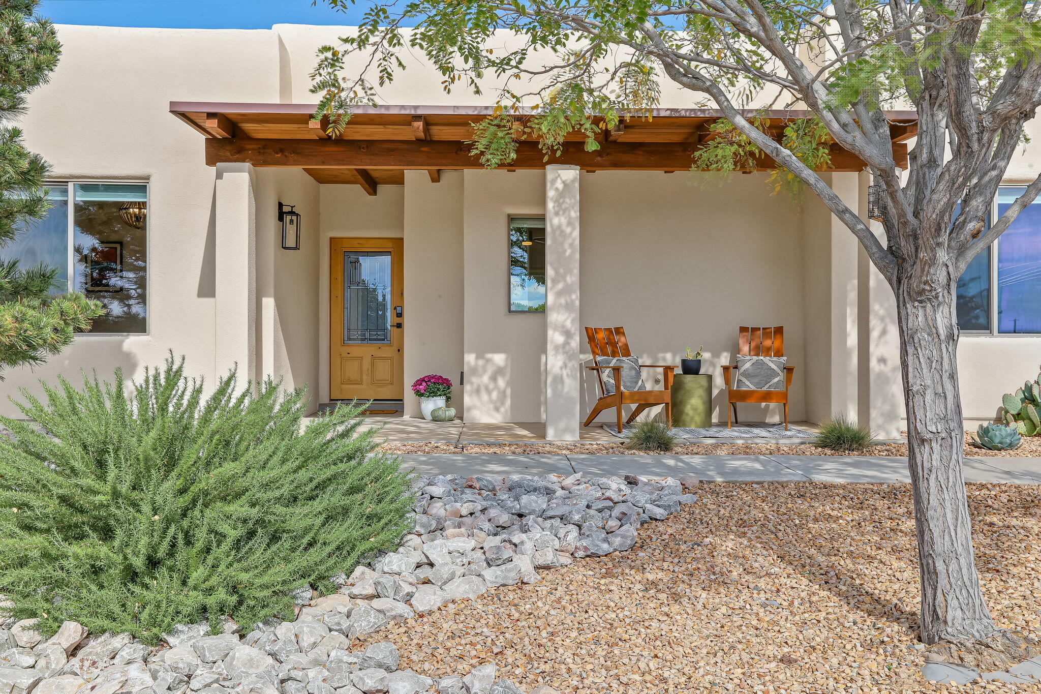 Photo 2 of Single family home for sale at 512 Avenida Los Suenos, Bernalillo, NM 87004 | MLS# 1112272 | Listing updated on 2026-10-11