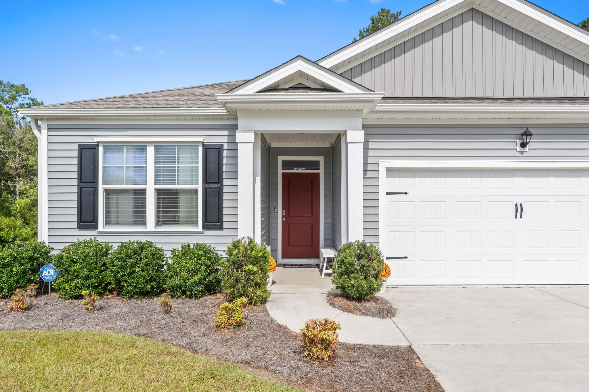 Photo 3 of Single family home for sale at 4001 Sweetspire Ct, Conway, SC 29526 | MLS# 2624911 | Listing updated on 2026-10-10