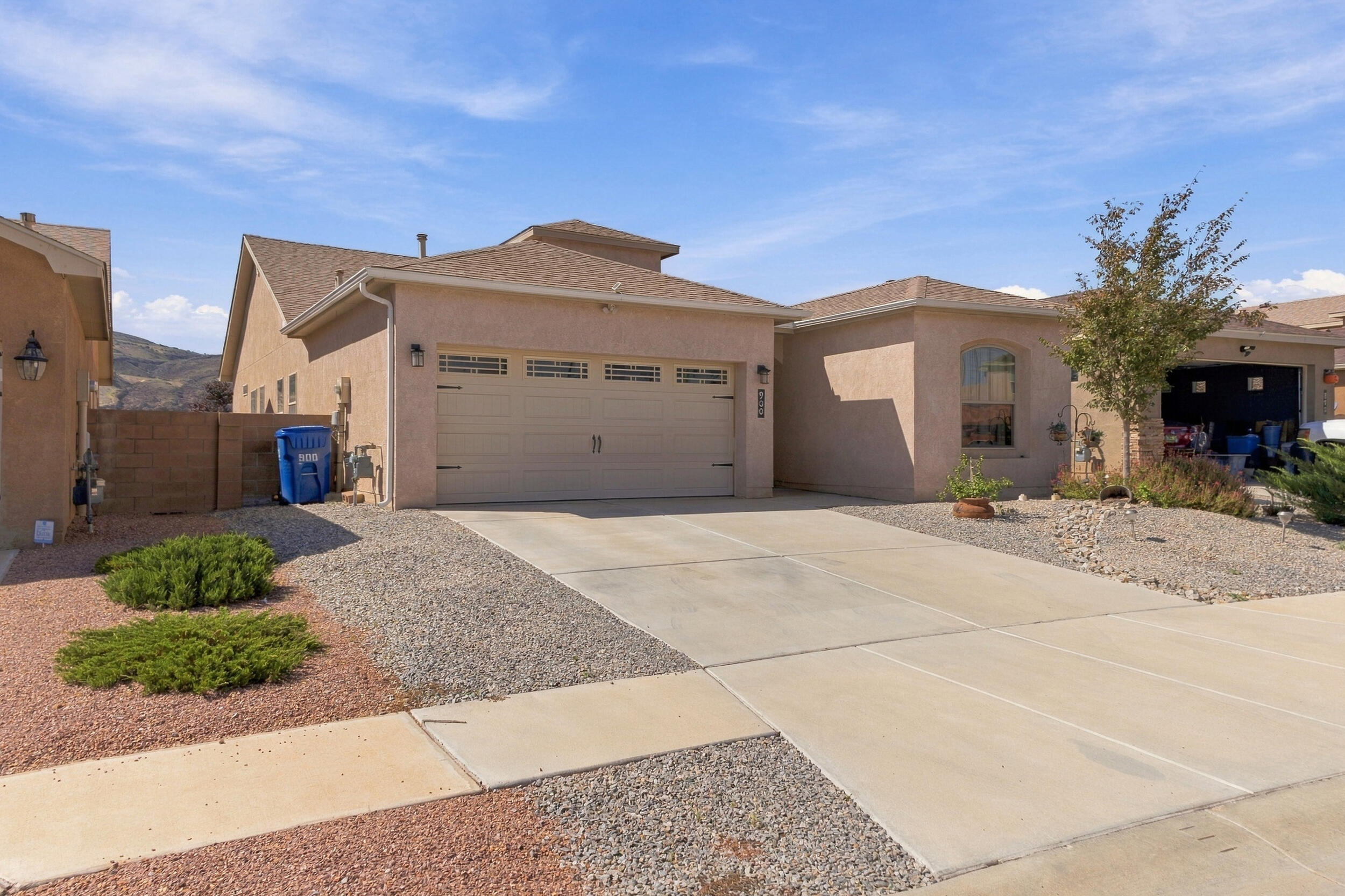 Photo 3 of Single family home for sale at 900 Firewheel Ave SW, Los Lunas, NM 87031 | MLS# 1112309 | Listing updated on 2026-10-10