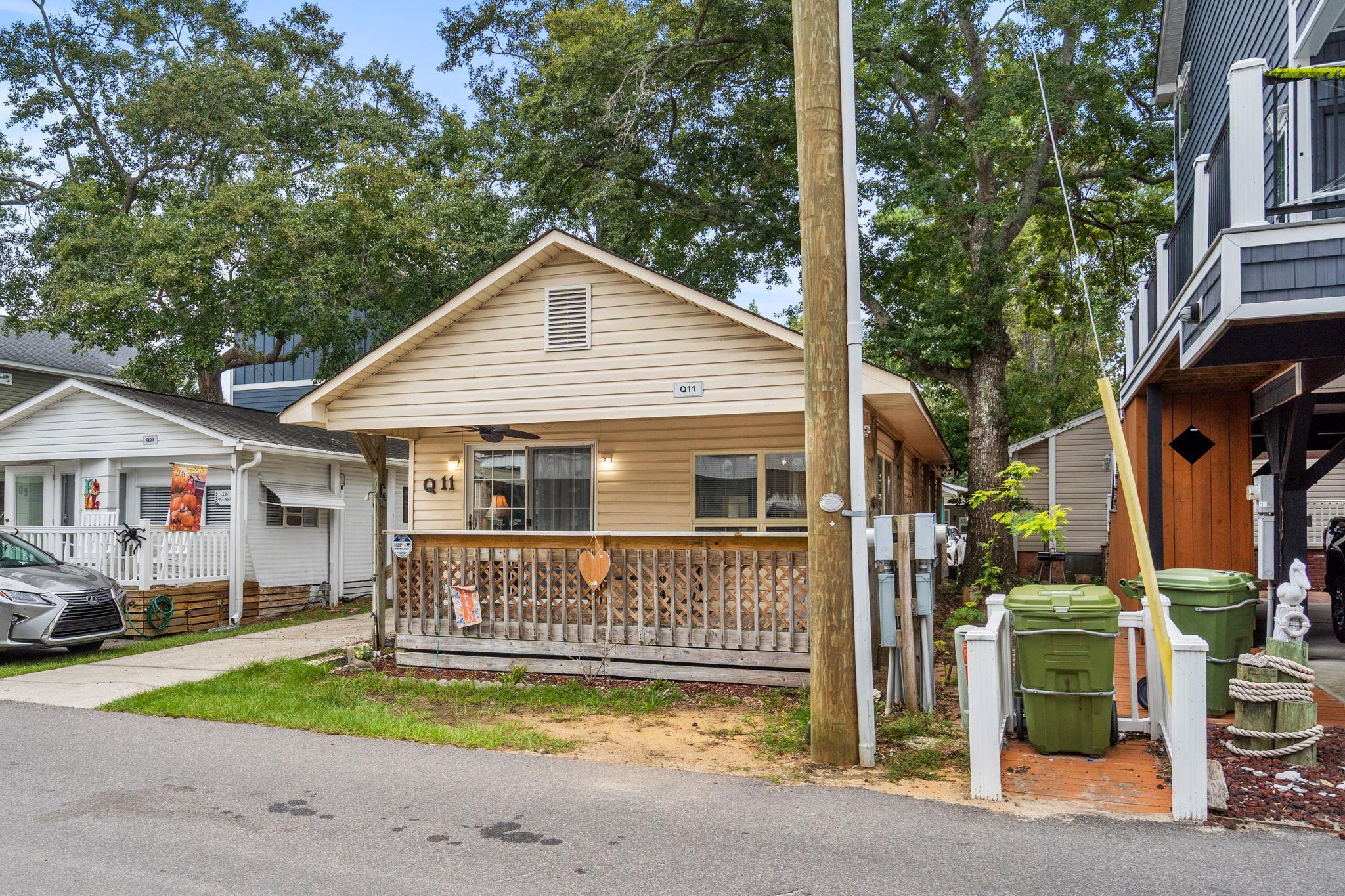 Photo 3 of Manufactured home for sale at 6001 S - Q-11 Kings Hwy, Myrtle Beach, SC 29575 | MLS# 2624945 | Listing updated on 2026-10-10