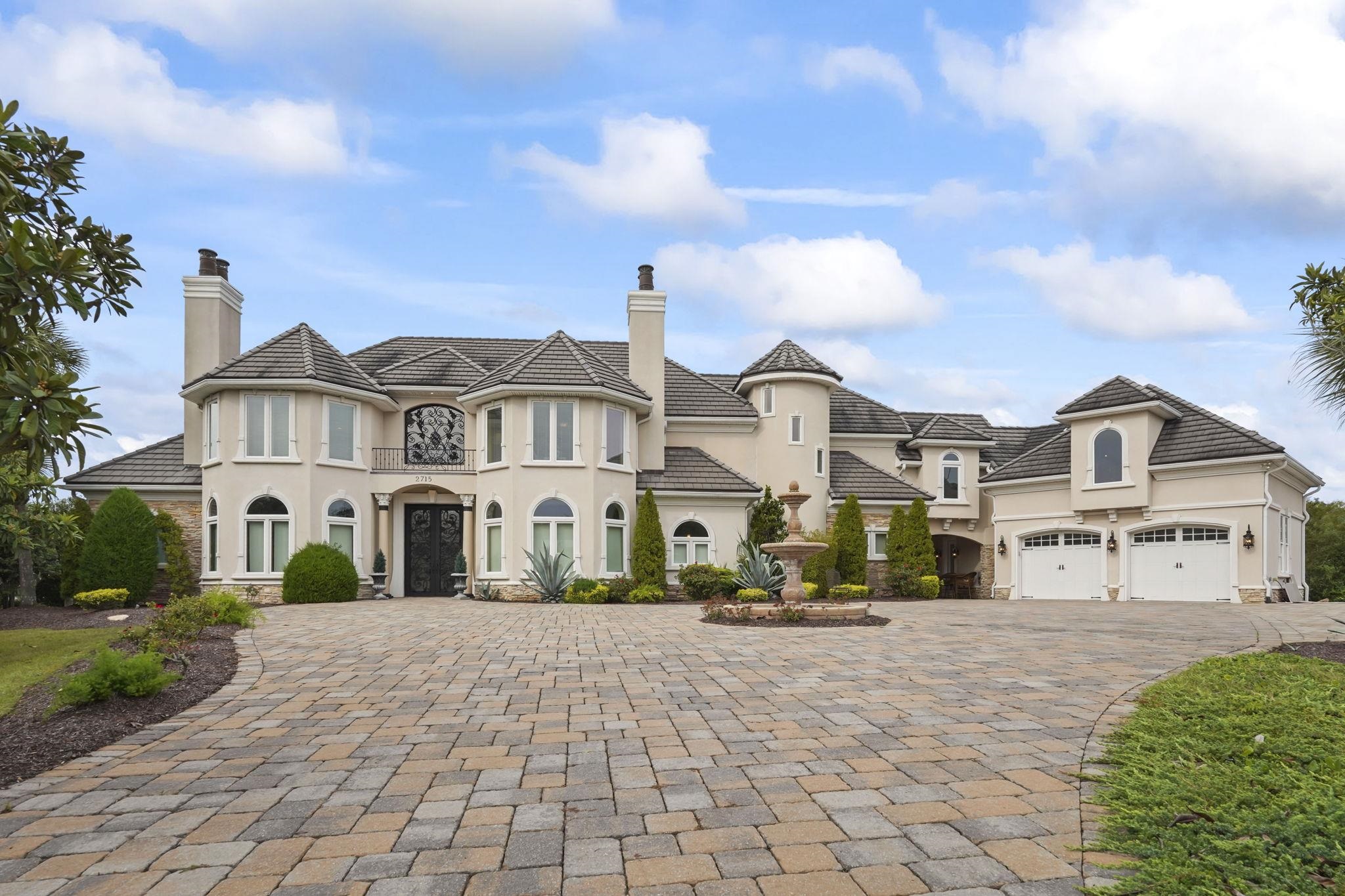 2715 Ships Wheel Dr