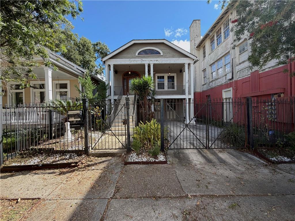 Photo 3 of Sale Pending at 1619 General Pershing St, New Orleans, LA 70115 | MLS# 2581192 | Listing updated on 2026-10-16