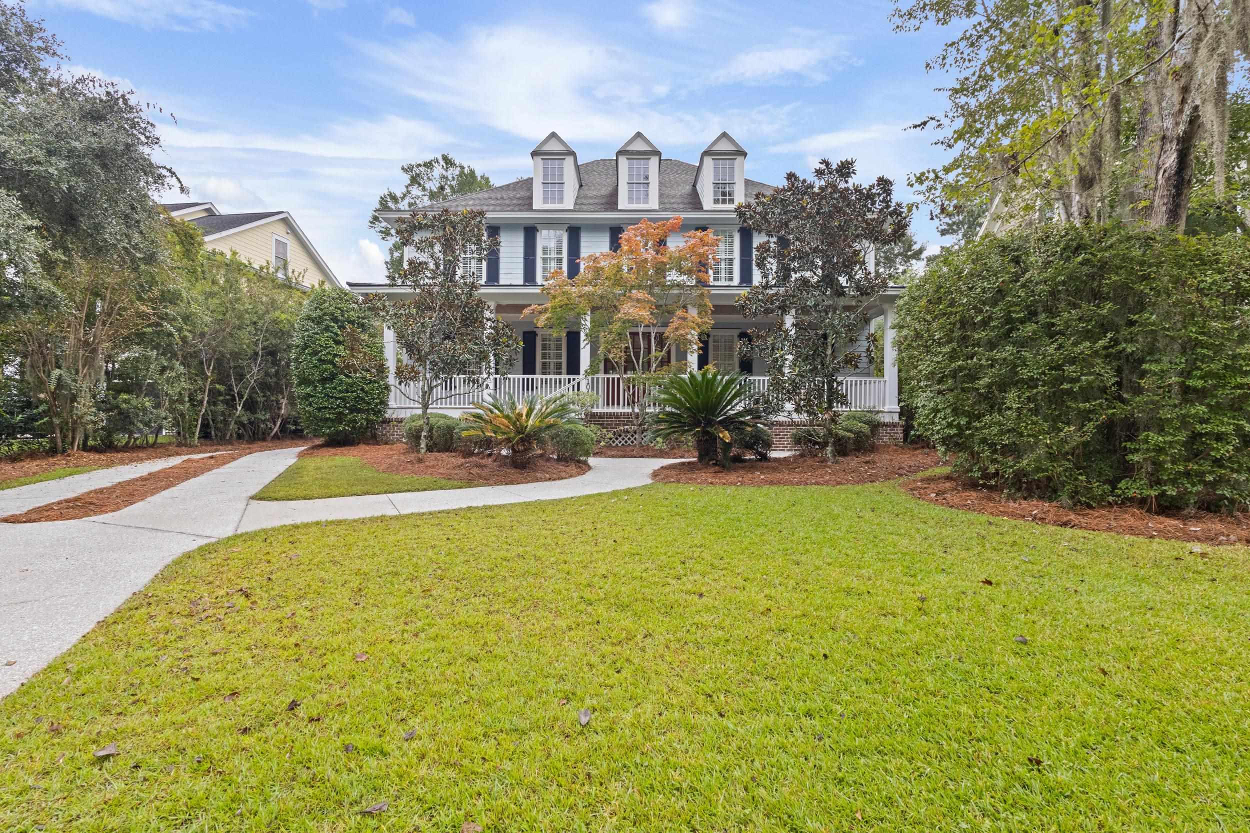 Photo 3 of Single family home for sale at 104 Spreading Oak Dr, Pawleys Island, SC 29585 | MLS# 2625001 | Listing updated on 2026-10-12