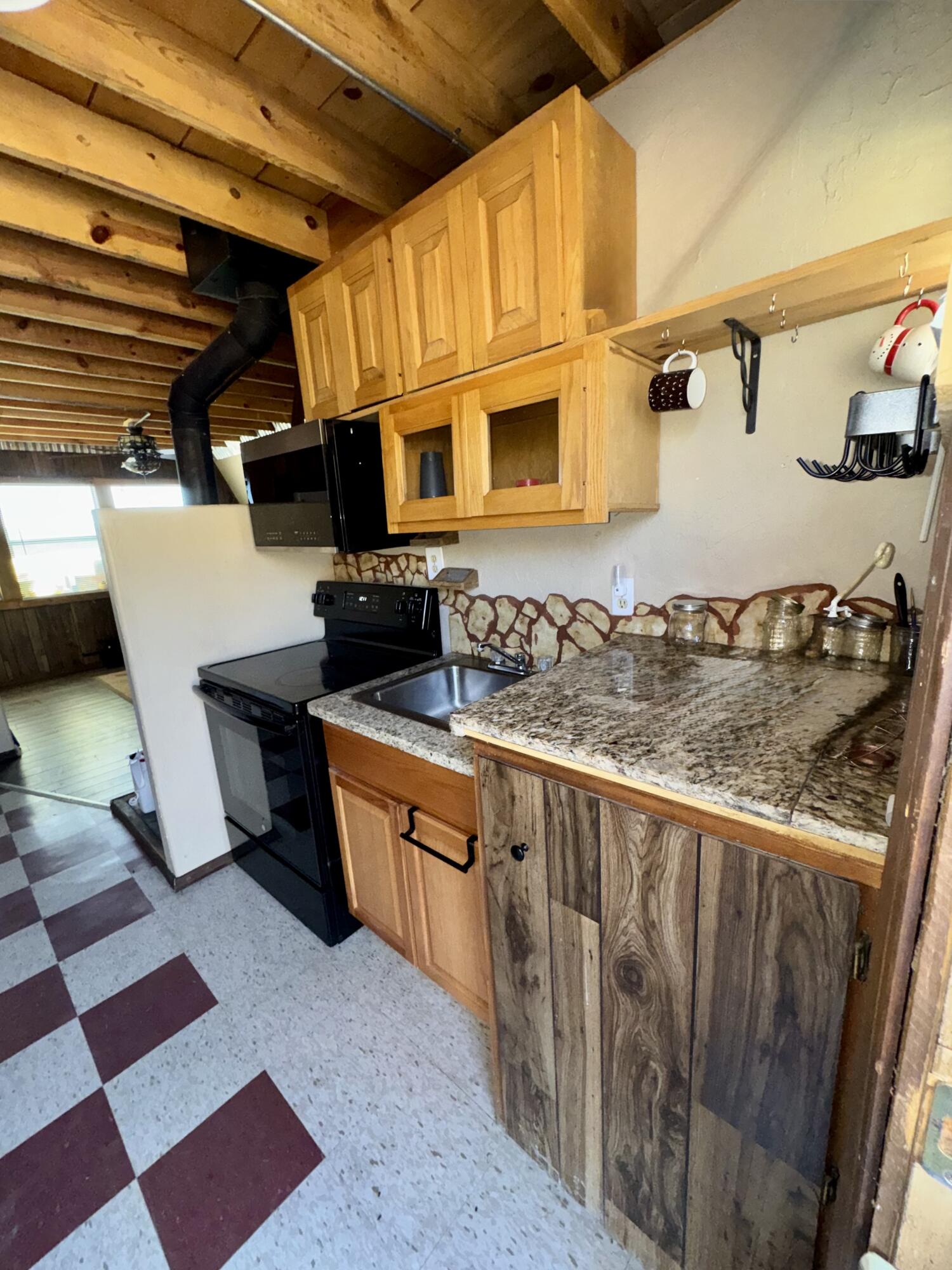 Photo 3 of Single family home for sale at 31 Bluff Rd, Thoreau, NM 87323 | MLS# 1112370 | Listing updated on 2026-10-21