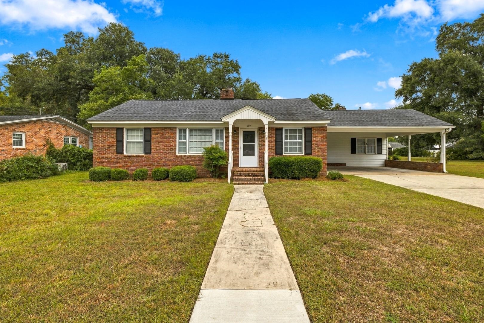 Photo 3 of Single family home for sale at 204 12th Avenue, Conway, SC 29526 | MLS# 2625022 | Listing updated on 2026-10-12