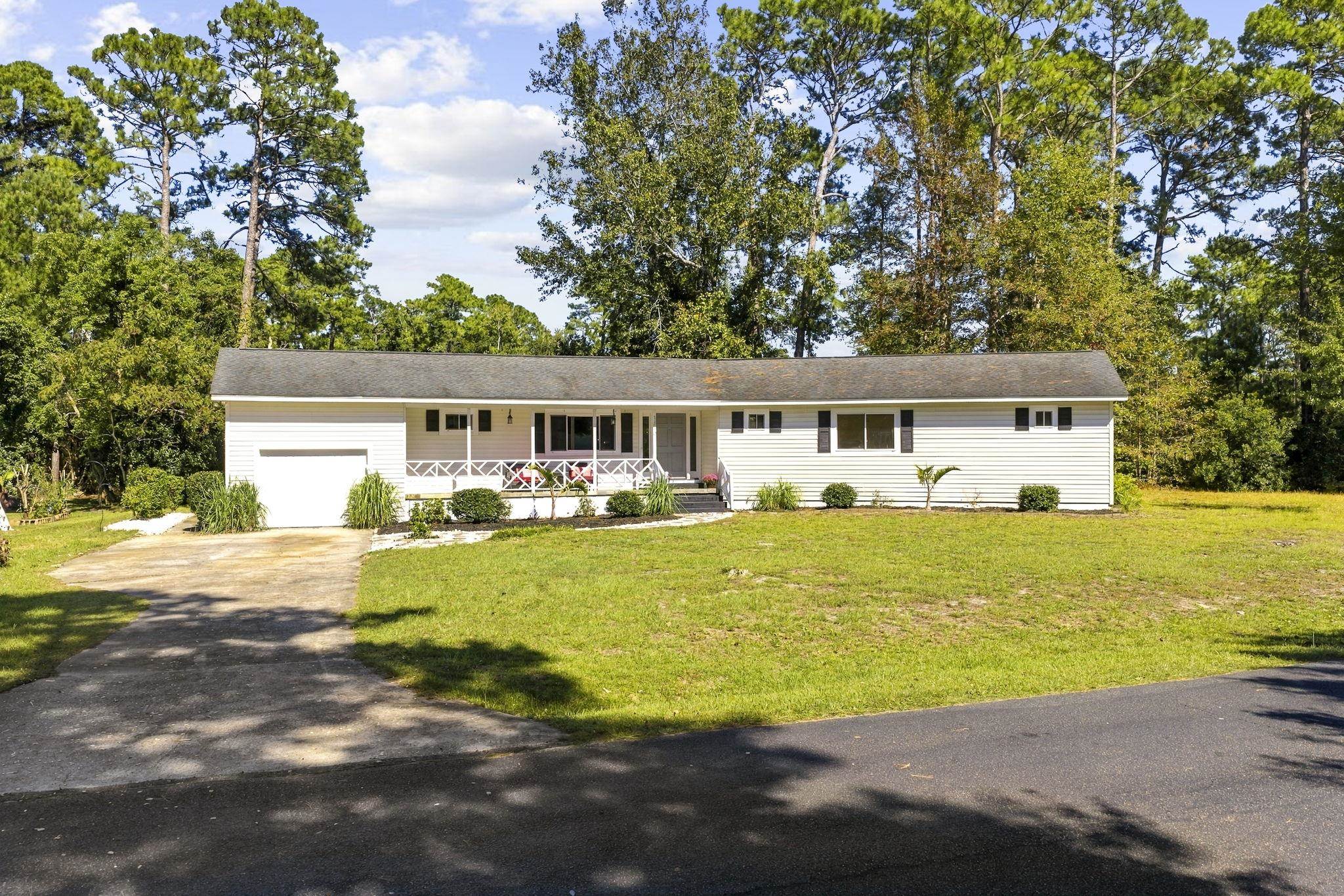 1850 Bay Tree Ln. 