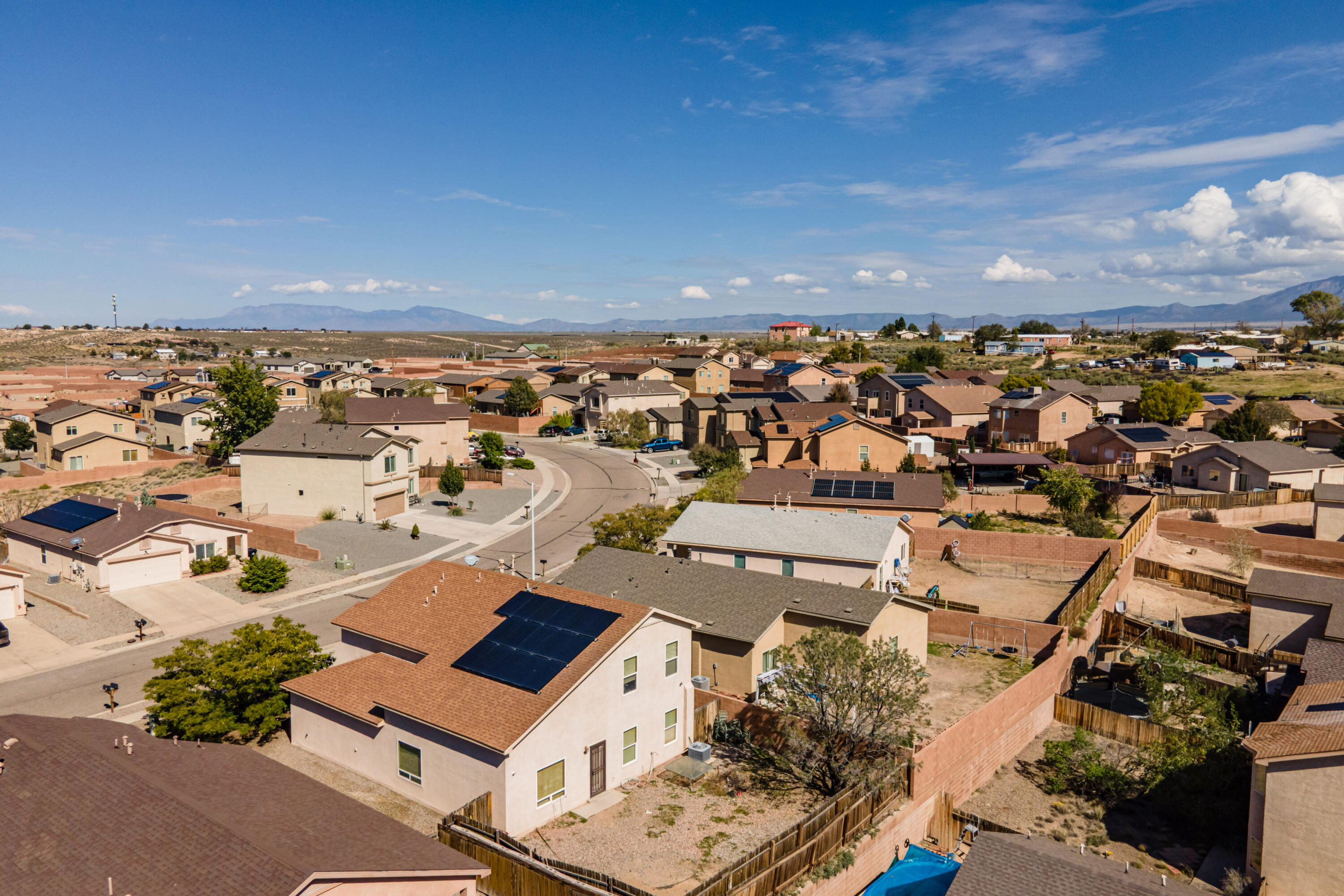 Photo 2 of Single family home for sale at 20 Salida Del Sol, Los Lunas, NM 87031 | MLS# 1112680 | Listing updated on 2026-10-28