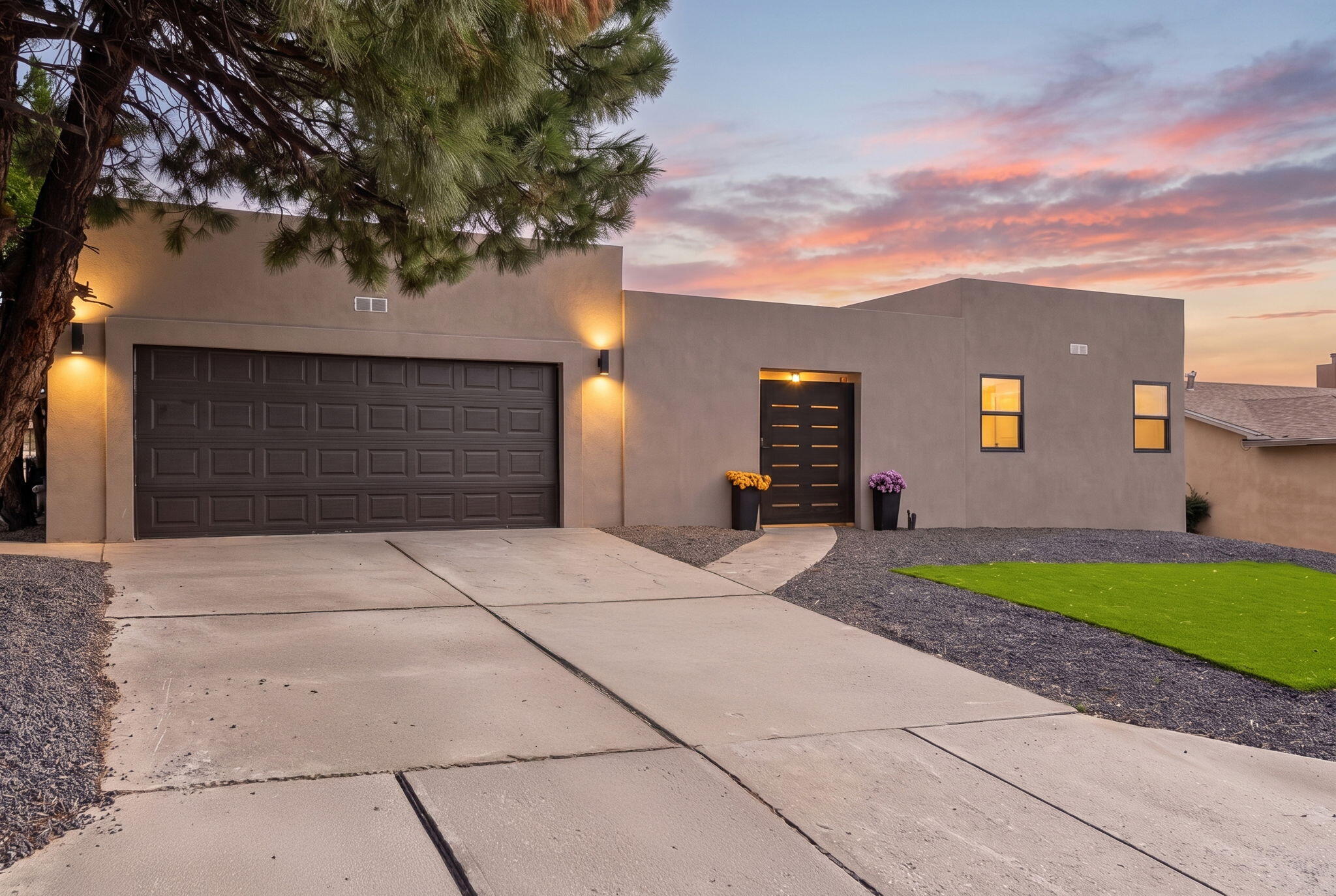 Photo 1 of Single family home for sale at 11304 Key W Dr Ne, Albuquerque, NM 87111 | MLS# 1112689 | Listing updated on 2026-10-23