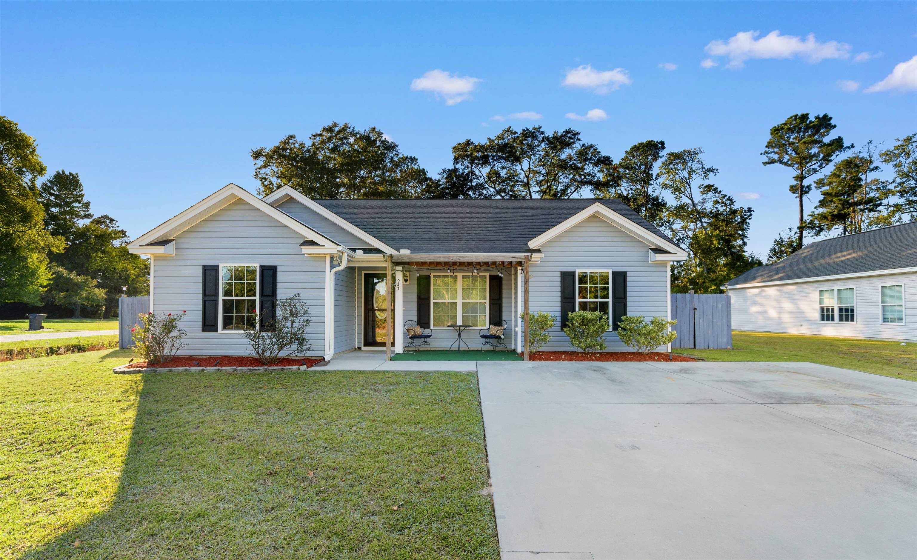 Photo 1 of Single family home for sale at 943 9th Avenue, Galivants Ferry, SC 29544 | MLS# 2625674 | Listing updated on 2026-10-23