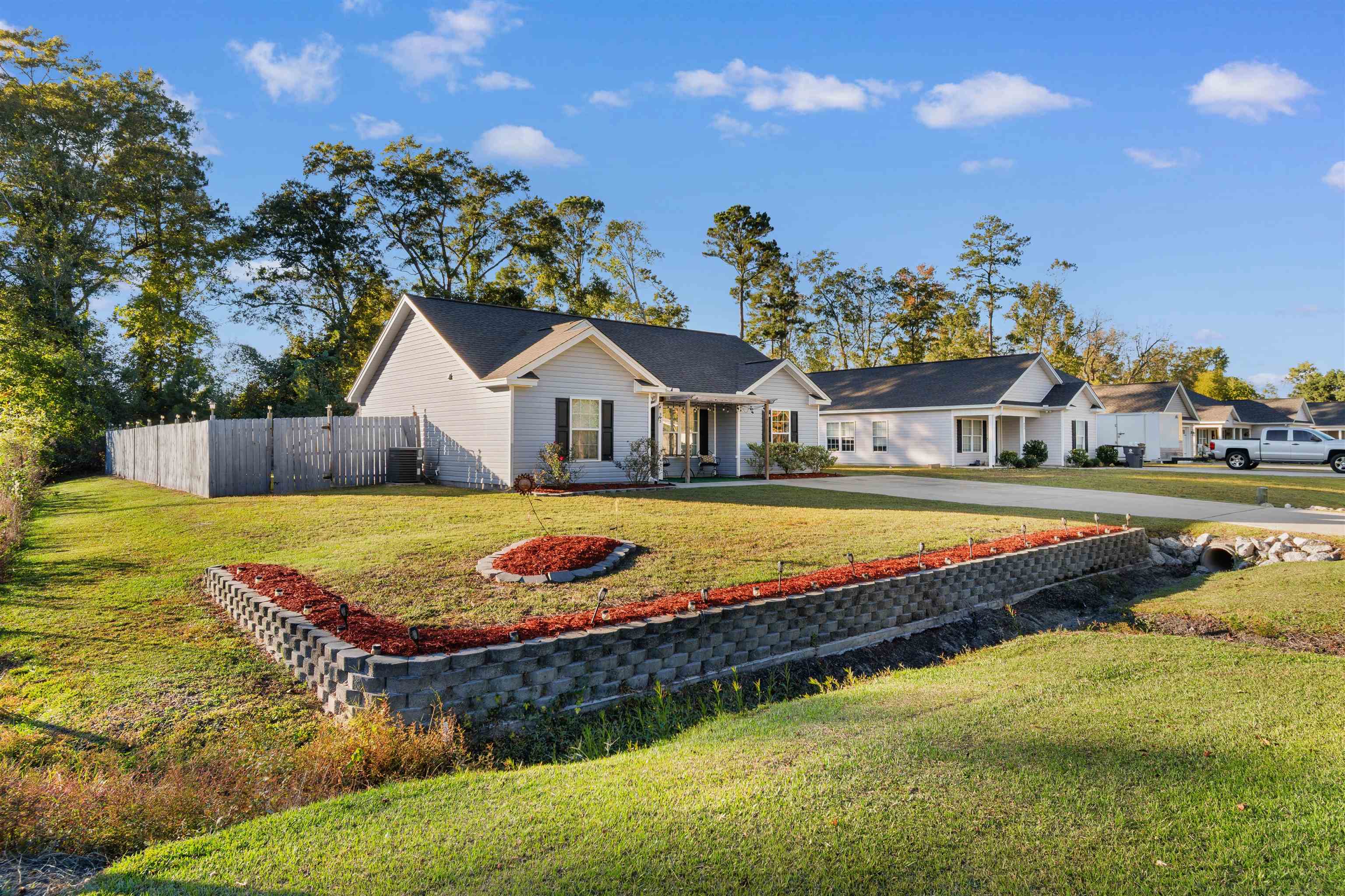 Photo 2 of Single family home for sale at 943 9th Avenue, Galivants Ferry, SC 29544 | MLS# 2625674 | Listing updated on 2026-10-23