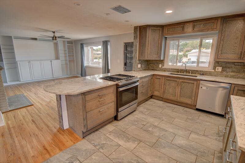 Photo 2 of Single family home for sale at 1100 Chama St Ne, Albuquerque, NM 87110 | MLS# 1112802 | Listing updated on 2026-10-21
