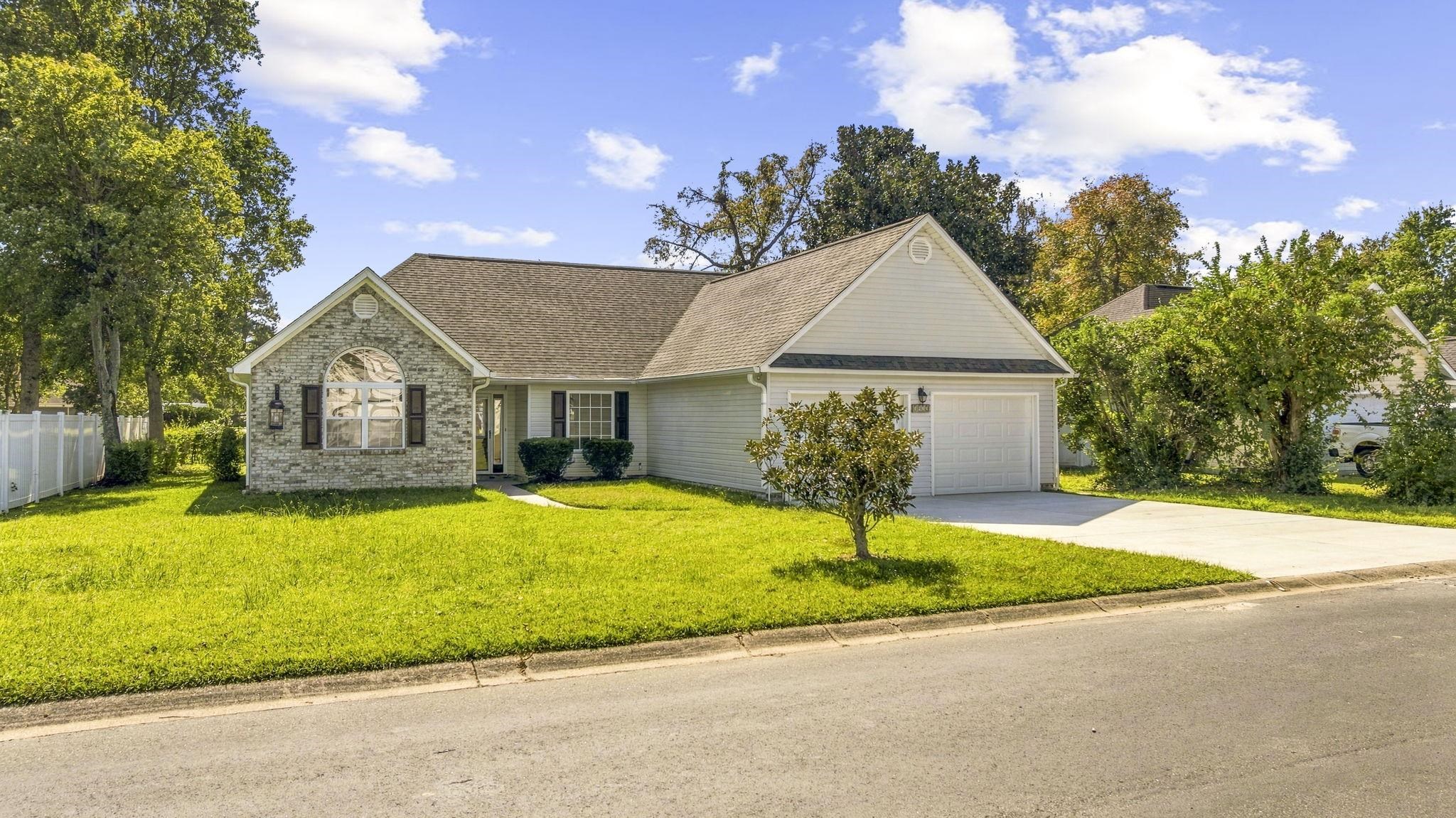 Photo 1 of Single family home for sale at 3923 Lochview Dr, Myrtle Beach, SC 29588 | MLS# 2625703 | Listing updated on 2026-10-27