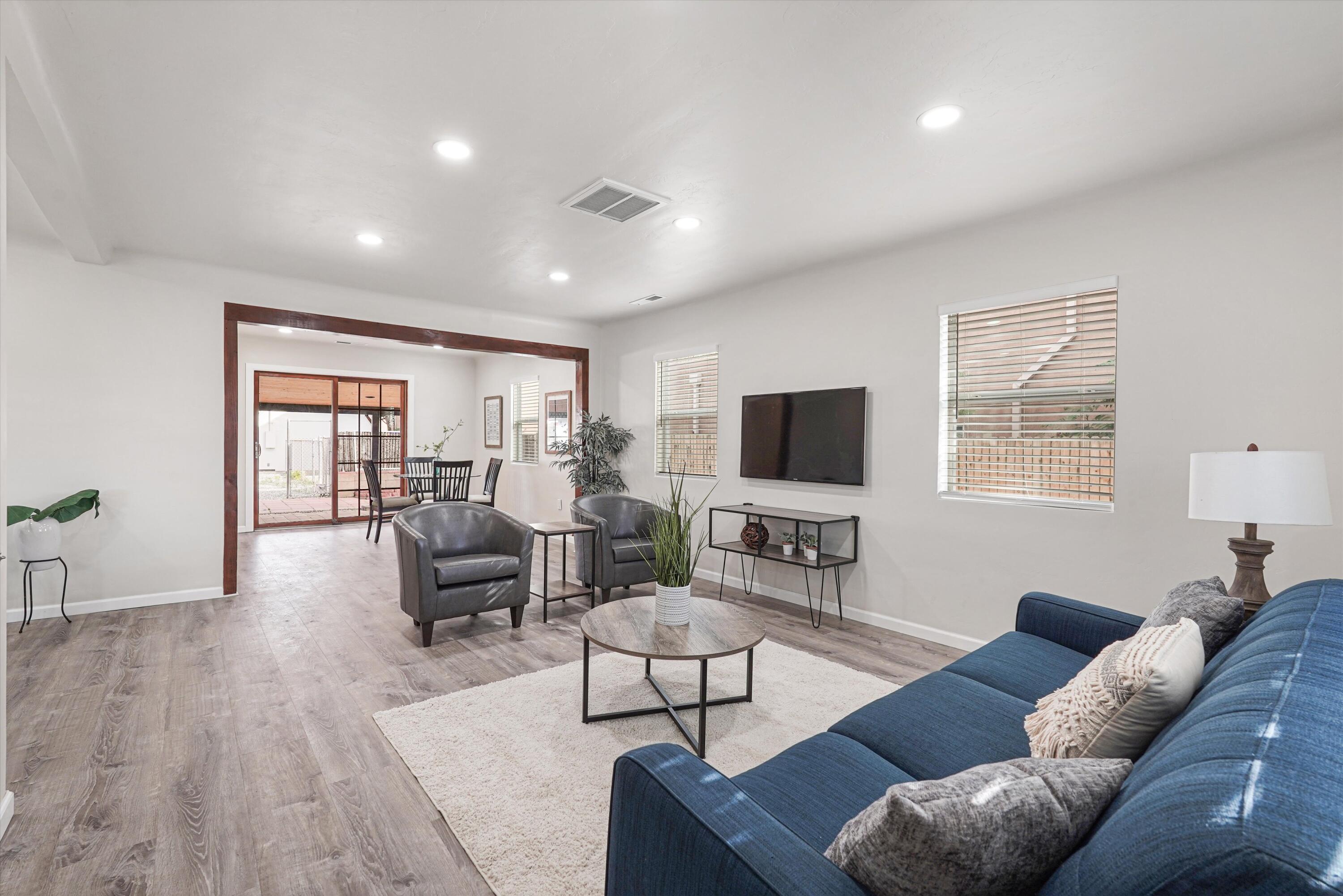 Photo 4 of Single family home for sale at 2408 Broadway Blvd NE, Albuquerque, NM 87102 | MLS# 1112833 | Listing updated on 2026-10-25