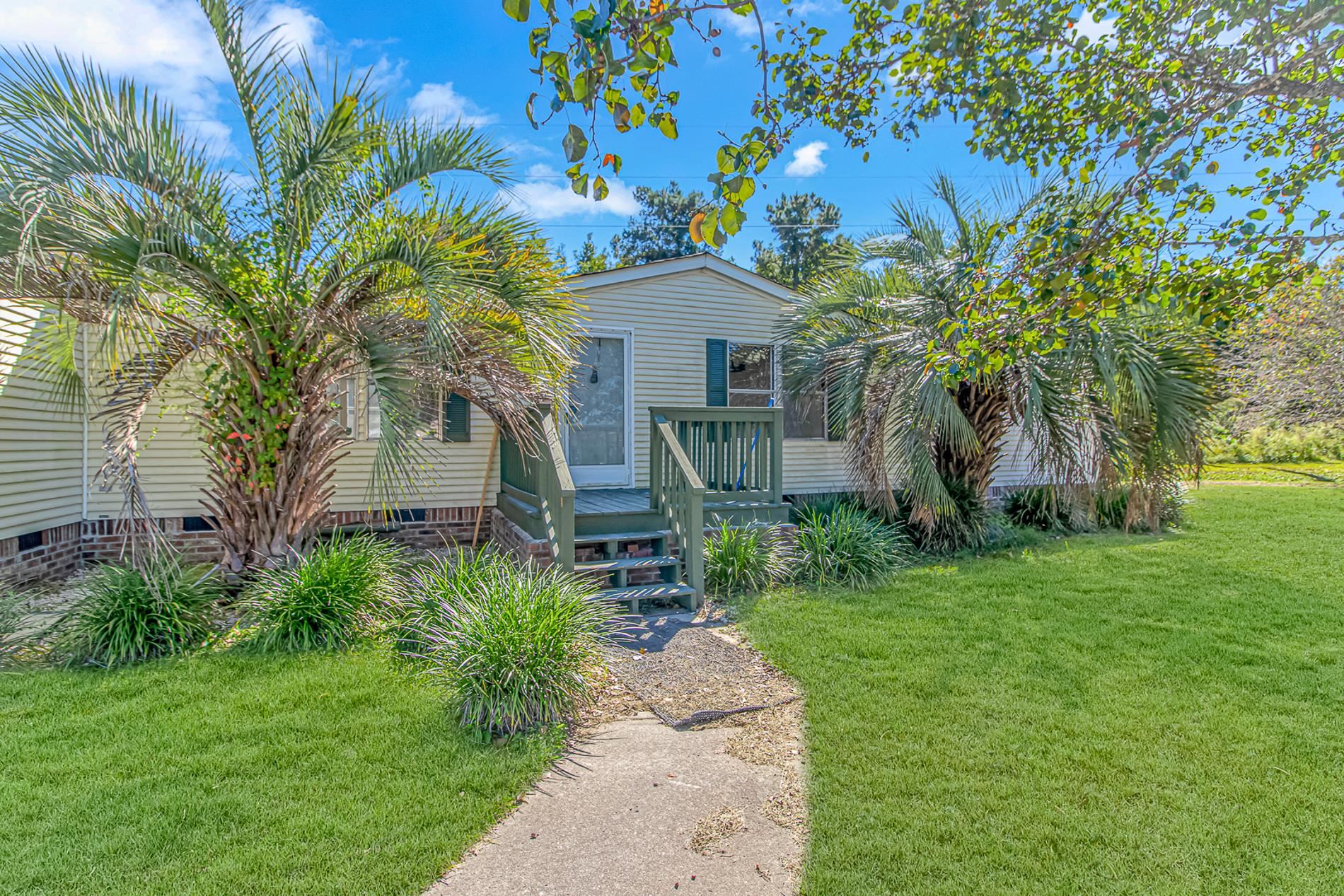 Photo 2 of Manufactured home for sale at 103 Tomoka Trl, Longs, SC 29568 | MLS# 2625738 | Listing updated on 2026-10-29