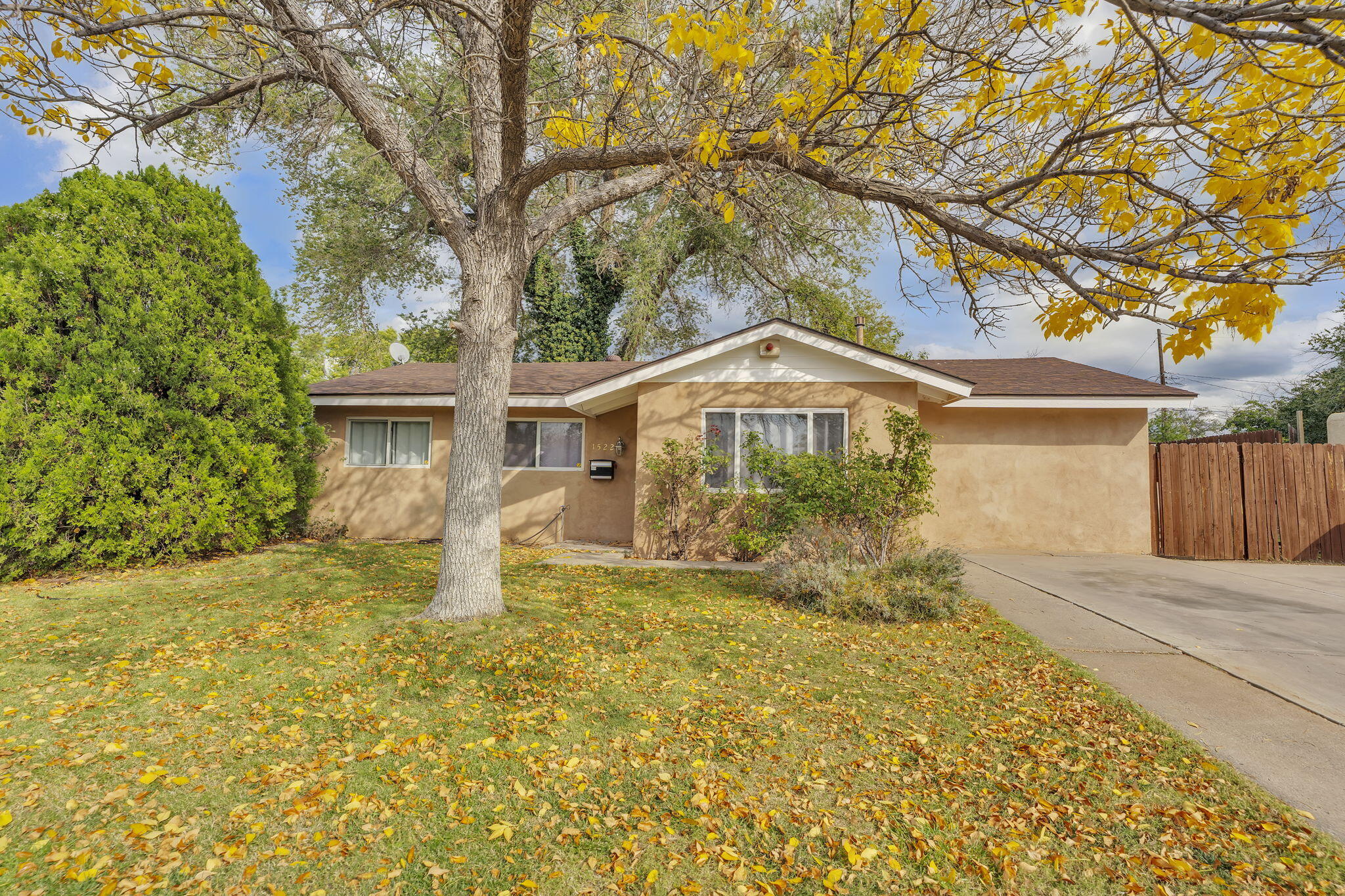 Photo 1 of Single family home for sale at 1522 Conchas St Ne, Albuquerque, NM 87112 | MLS# 1112847 | Listing updated on 2026-10-27