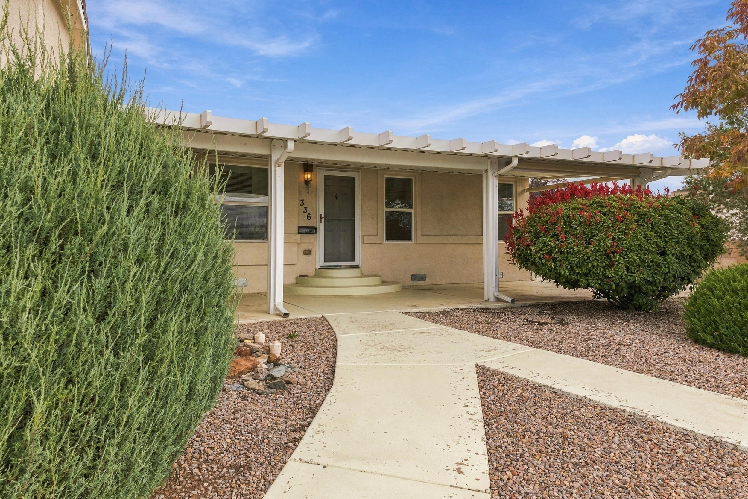 Photo 2 of Manufactured home for sale at 336 Sunrise Blfs Dr, Belen, NM 87002 | MLS# 1112882 | Listing updated on 2026-10-22