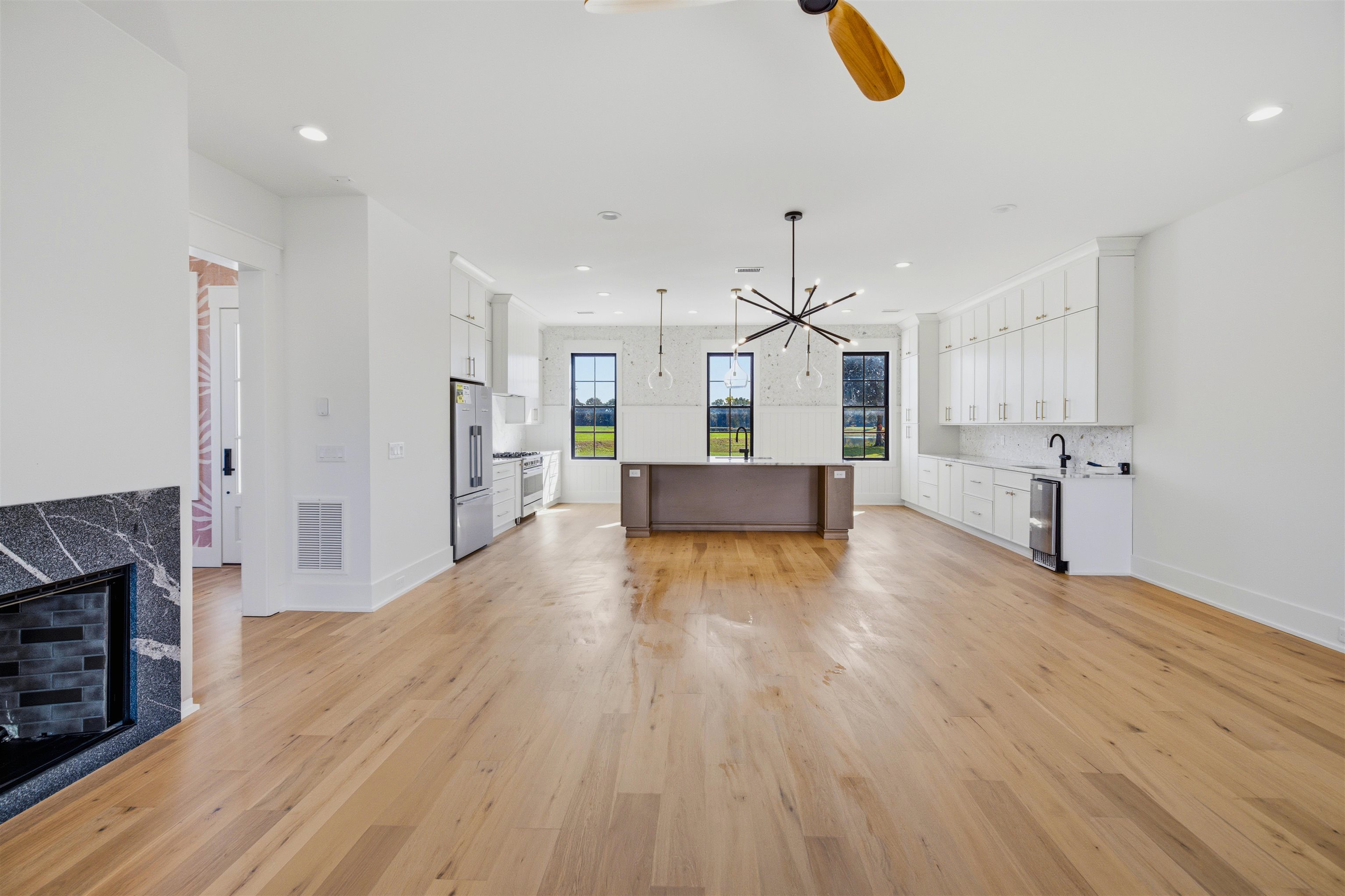Photo 3 of Single family home for sale at 1521 Cravens St, Georgetown, SC 29440 | MLS# 2625939 | Listing updated on 2026-10-23
