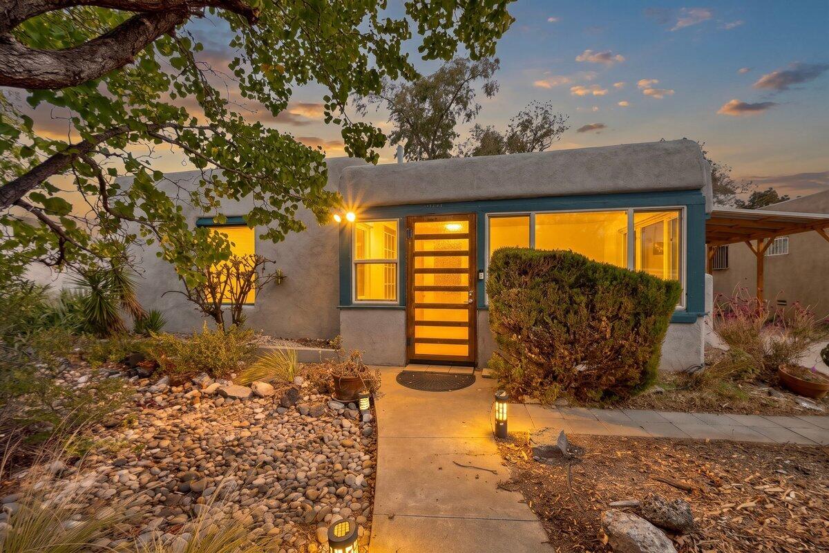 Photo 1 of Sale Pending at 606 Tulane Dr Ne, Albuquerque, NM 87106 | MLS# 1113025 | Listing updated on 2026-10-26