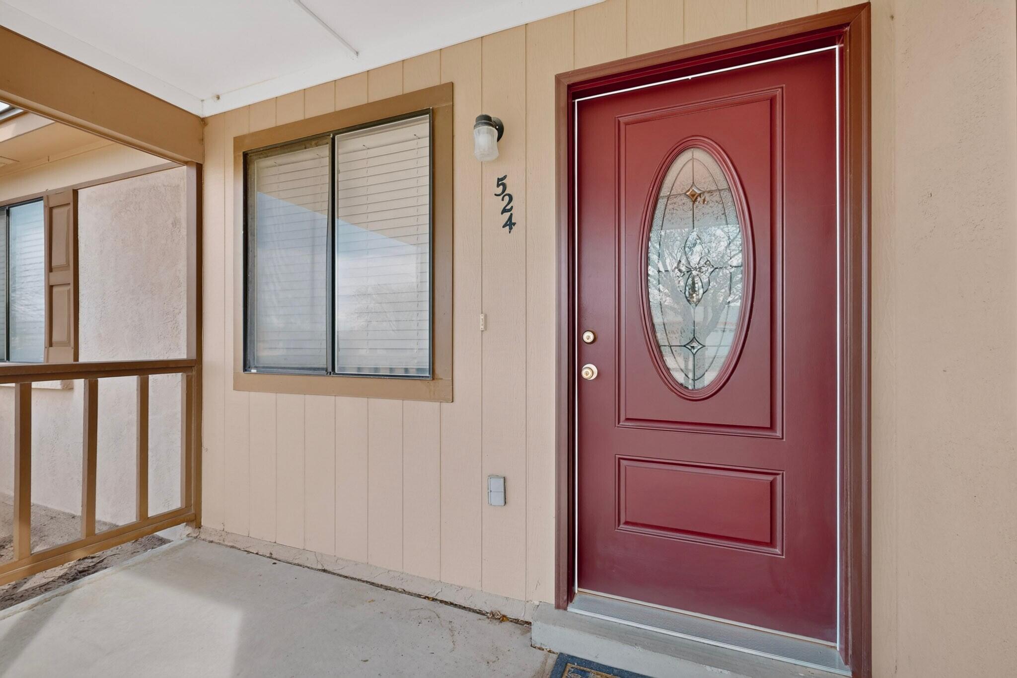 Photo 3 of Sale Pending at 524 Apache Loop SW, Rio Rancho, NM 87124 | MLS# 1113107 | Listing updated on 2026-10-27