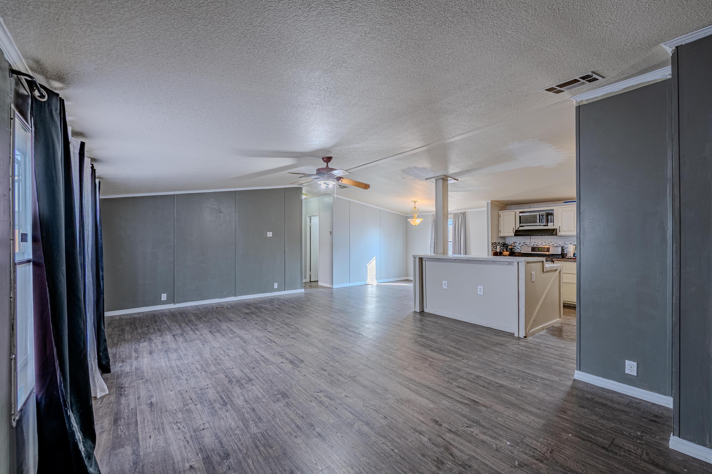 Photo 4 of Manufactured home for sale at 9409 Vista Del Valle St SW, Albuquerque, NM 87121 | MLS# 1113124 | Listing updated on 2026-10-29