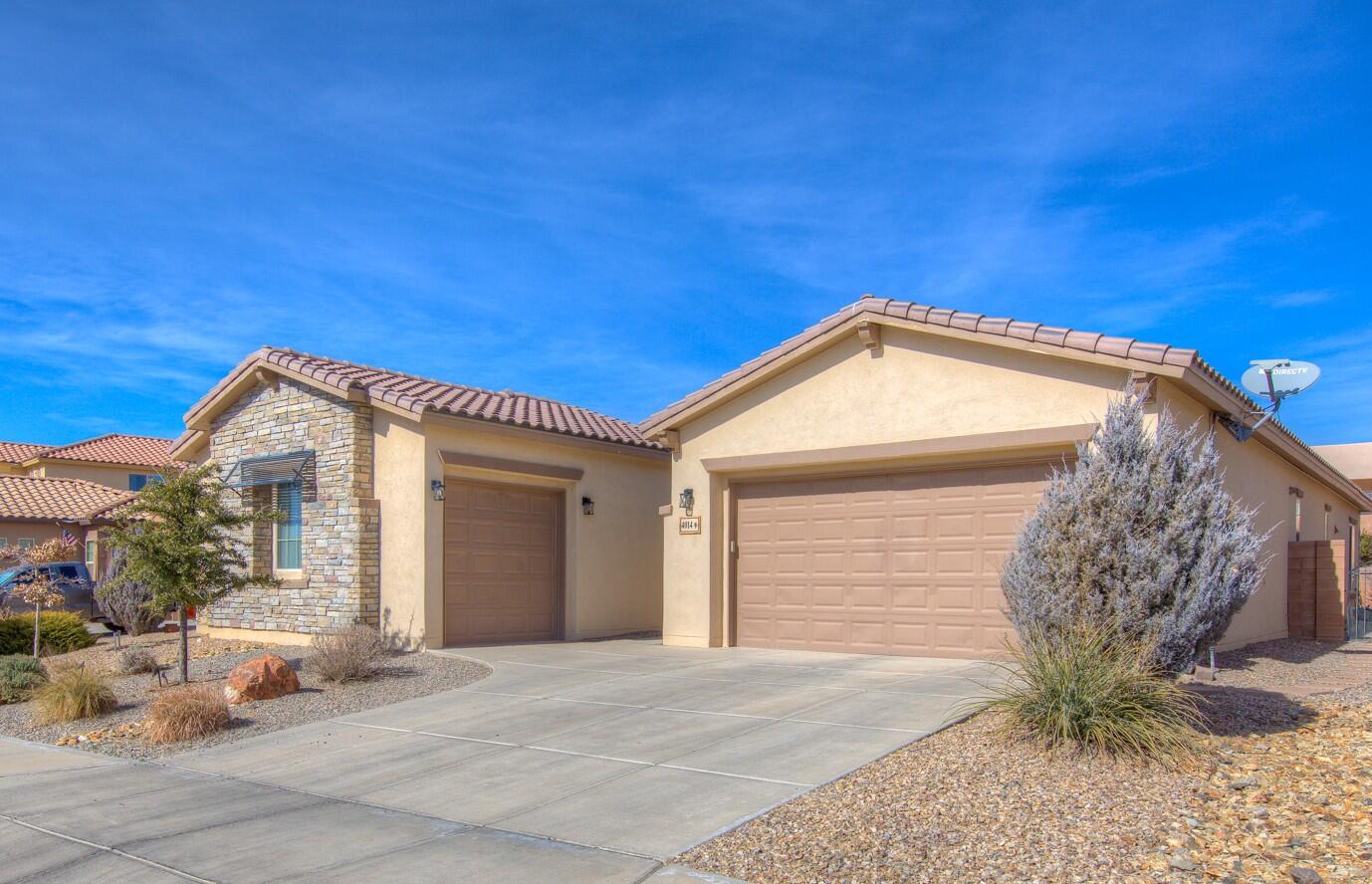 4014 Plaza Colina Lane NE