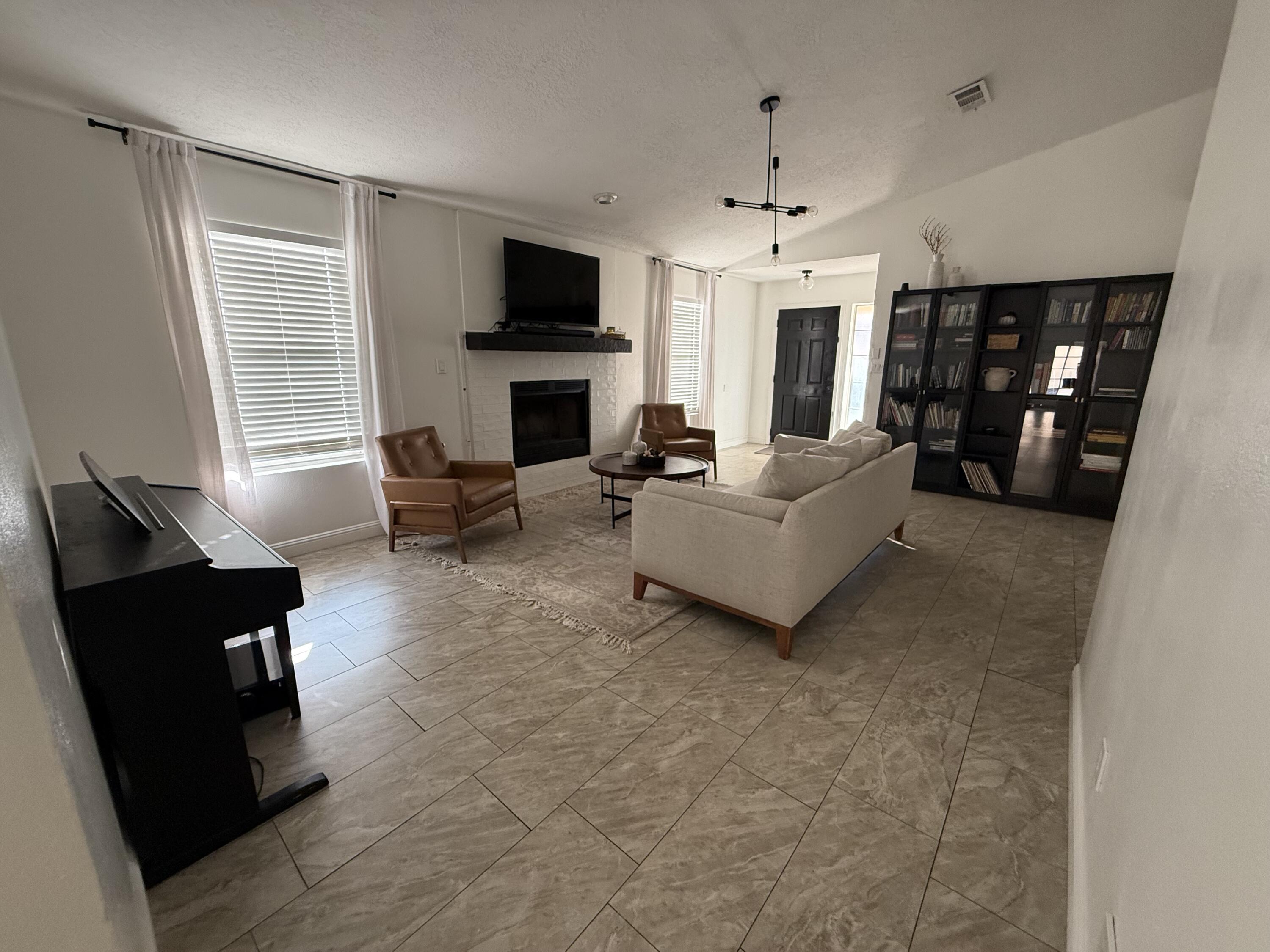 Photo 2 of Single family home for sale at 9404 Teresina Ct Nw, Albuquerque, NM 87114 | MLS# 1113182 | Listing updated on 2026-10-28