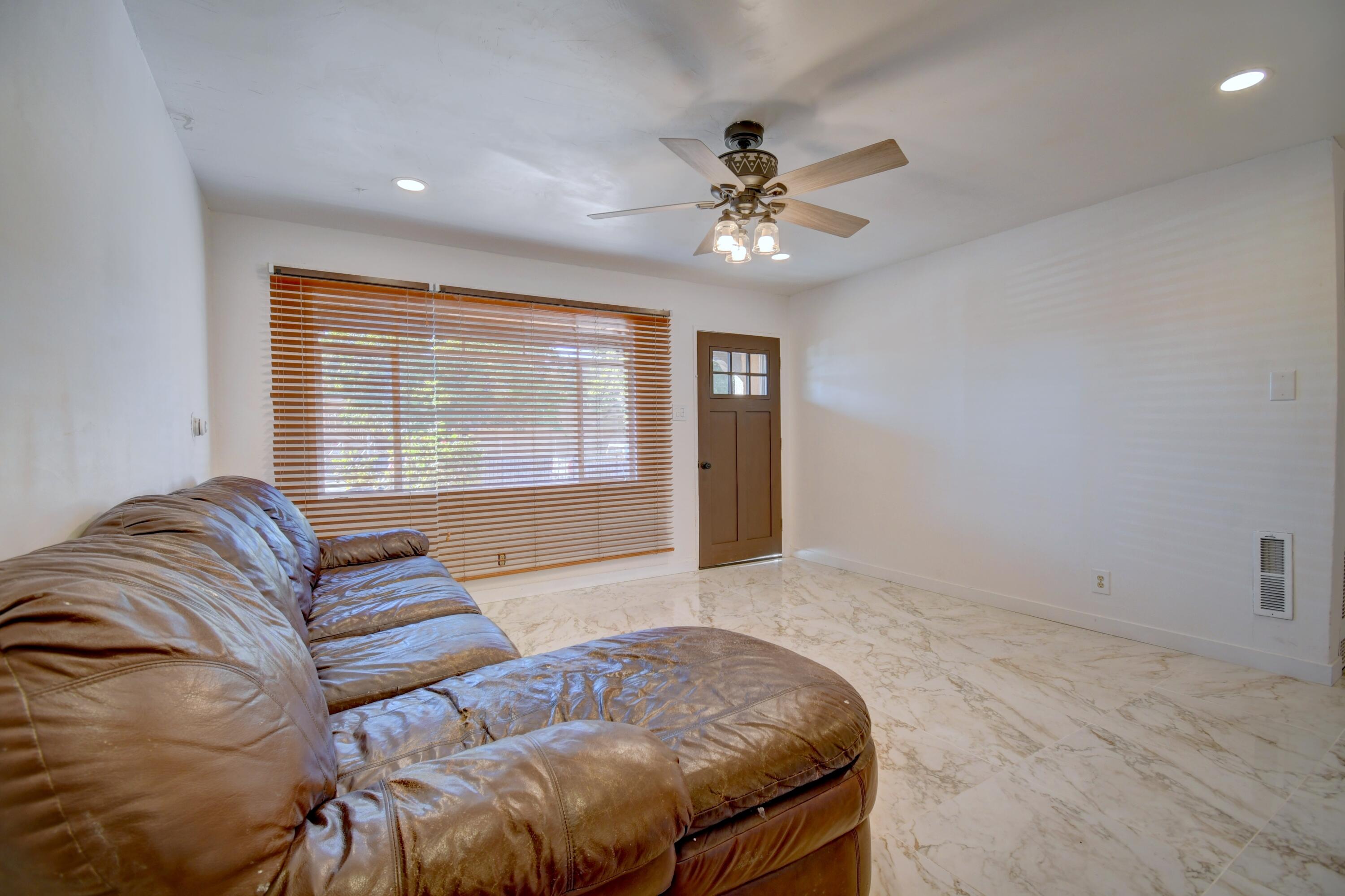 Photo 2 of Single family home for sale at 920 Arizona St Se, Albuquerque, NM 87108 | MLS# 1113175 | Listing updated on 2026-10-28